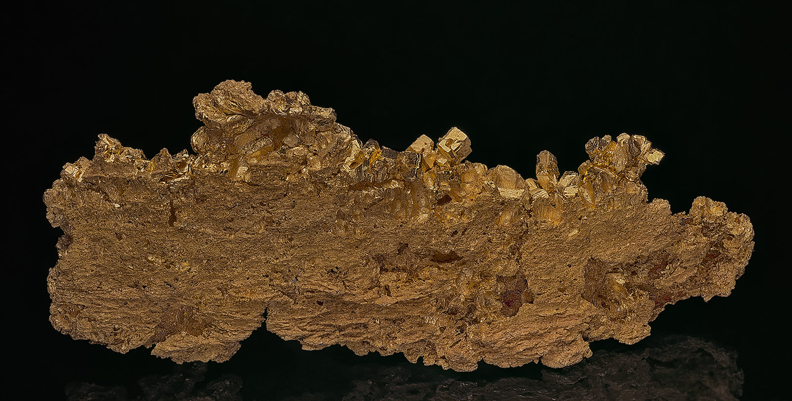 Gold
8.9 x 4.3 cm
(Autor: am mizunaka)
