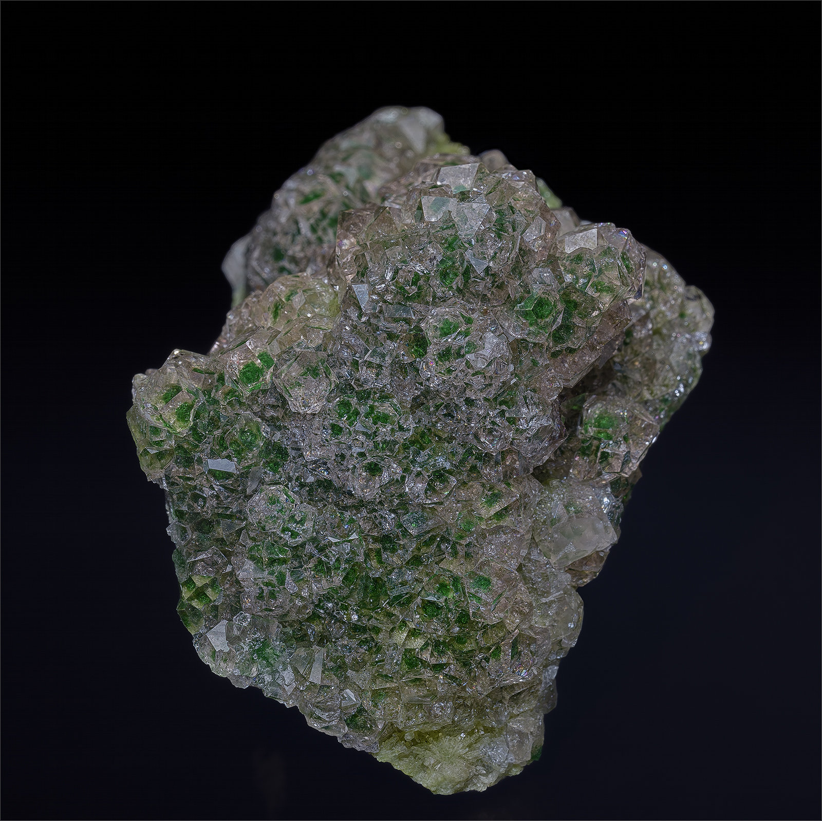 Grossular
5.6 x 4.4 cm
(Autor: am mizunaka)