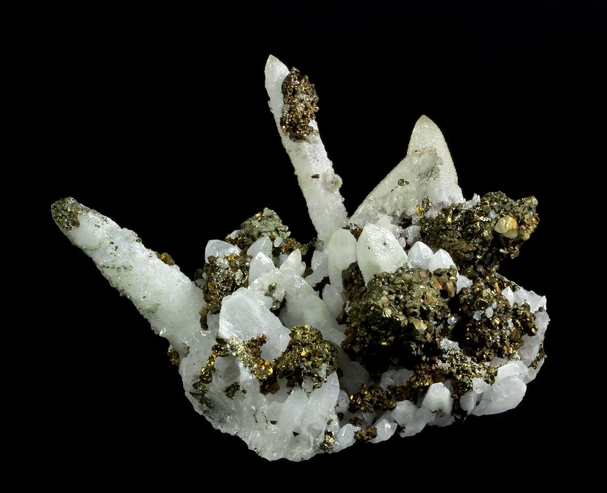 Quartz with Chalcopyrite
80 x 68 x 65 mm
(Autor: GneissWare)