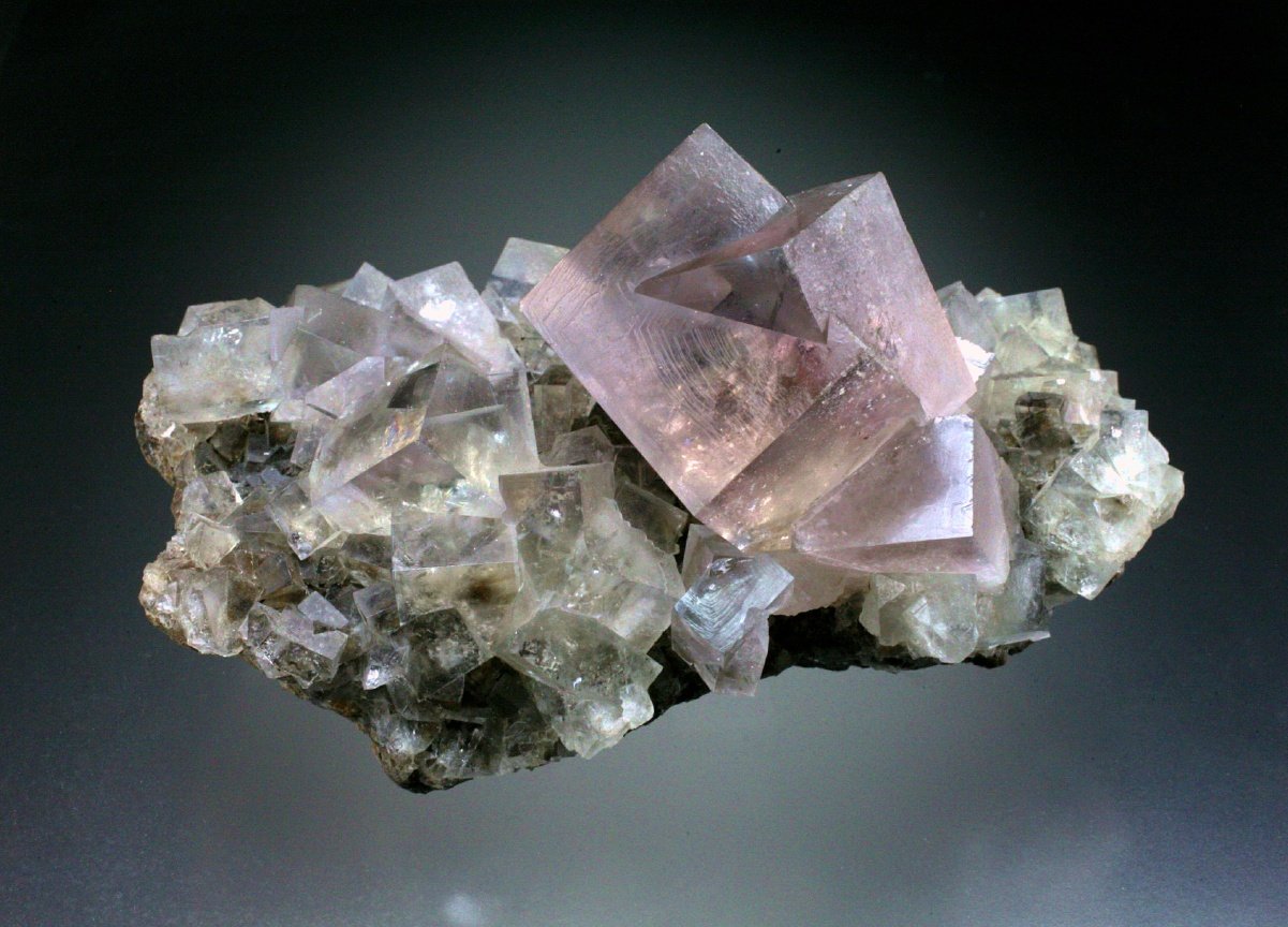 Fluorite
11x6x6 cm
(Autor: Jesse Fisher)