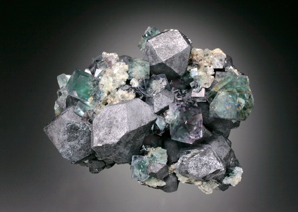 Galena, Fluorite
9x7x4 cm overall size
(Autor: Jesse Fisher)