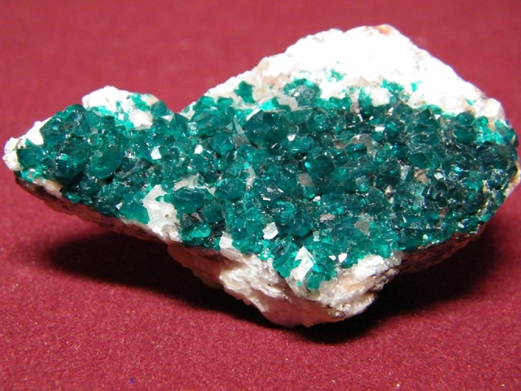 Dioptase
60x35mm
(Autor: Heimo Hellwig)