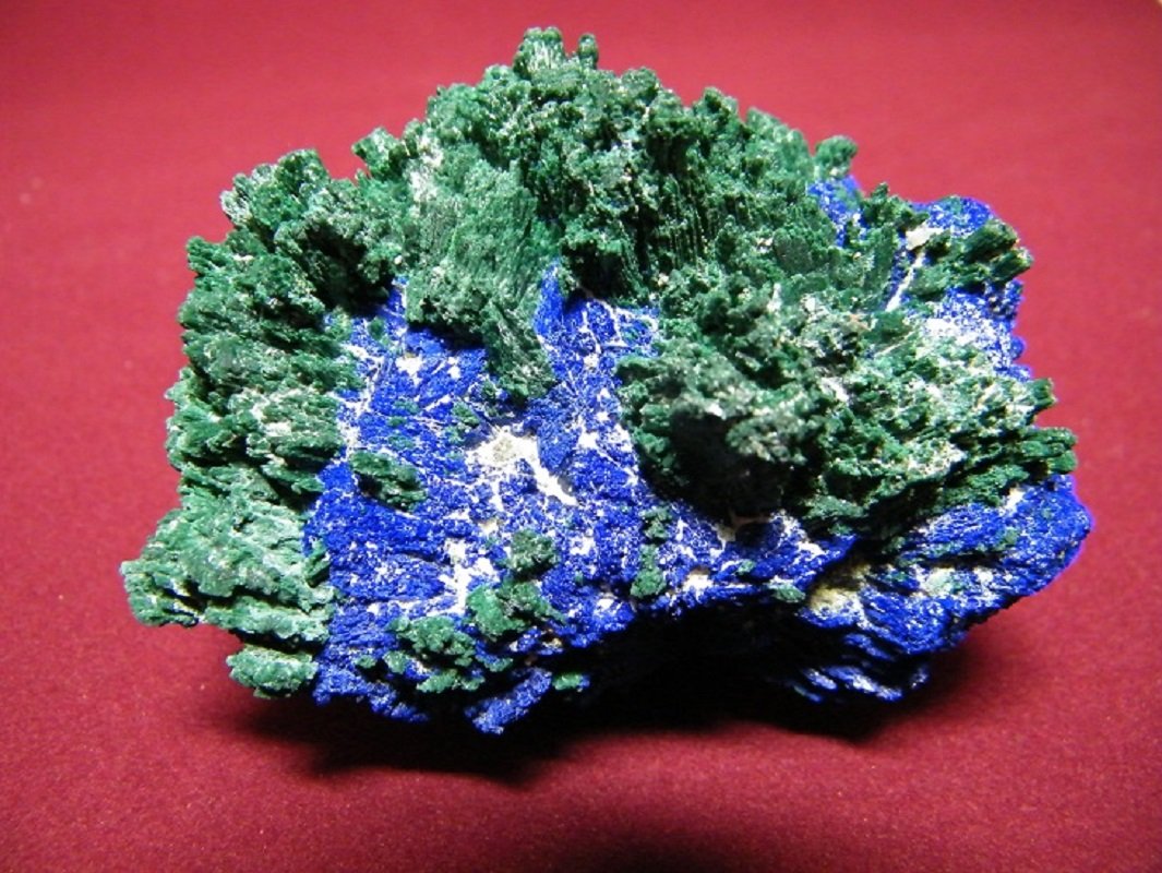 Azurite/Malachite
80x60mm
(Autor: Heimo Hellwig)