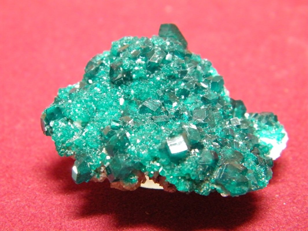 Dioptase
50x40mm
(Autor: Heimo Hellwig)