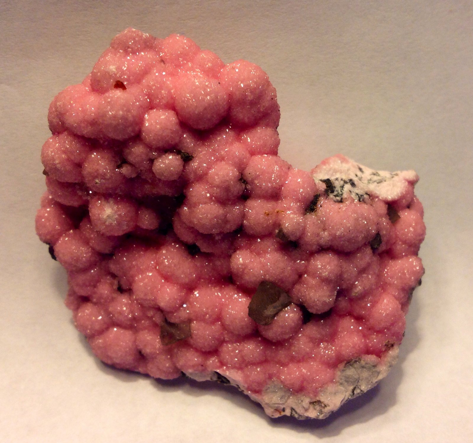 Rhodochrosite, Barite, Shigaite
5.4 cm
(Autor: JC)