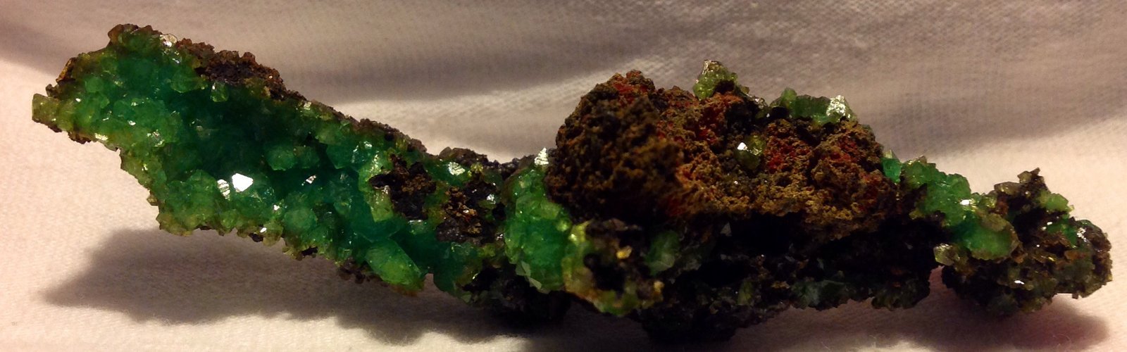 Adamite (variety cuprian adamite)
8.89 cm
(Autor: JC)
