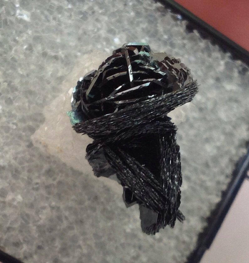 Hematite
2 cm
(Autor: JC)