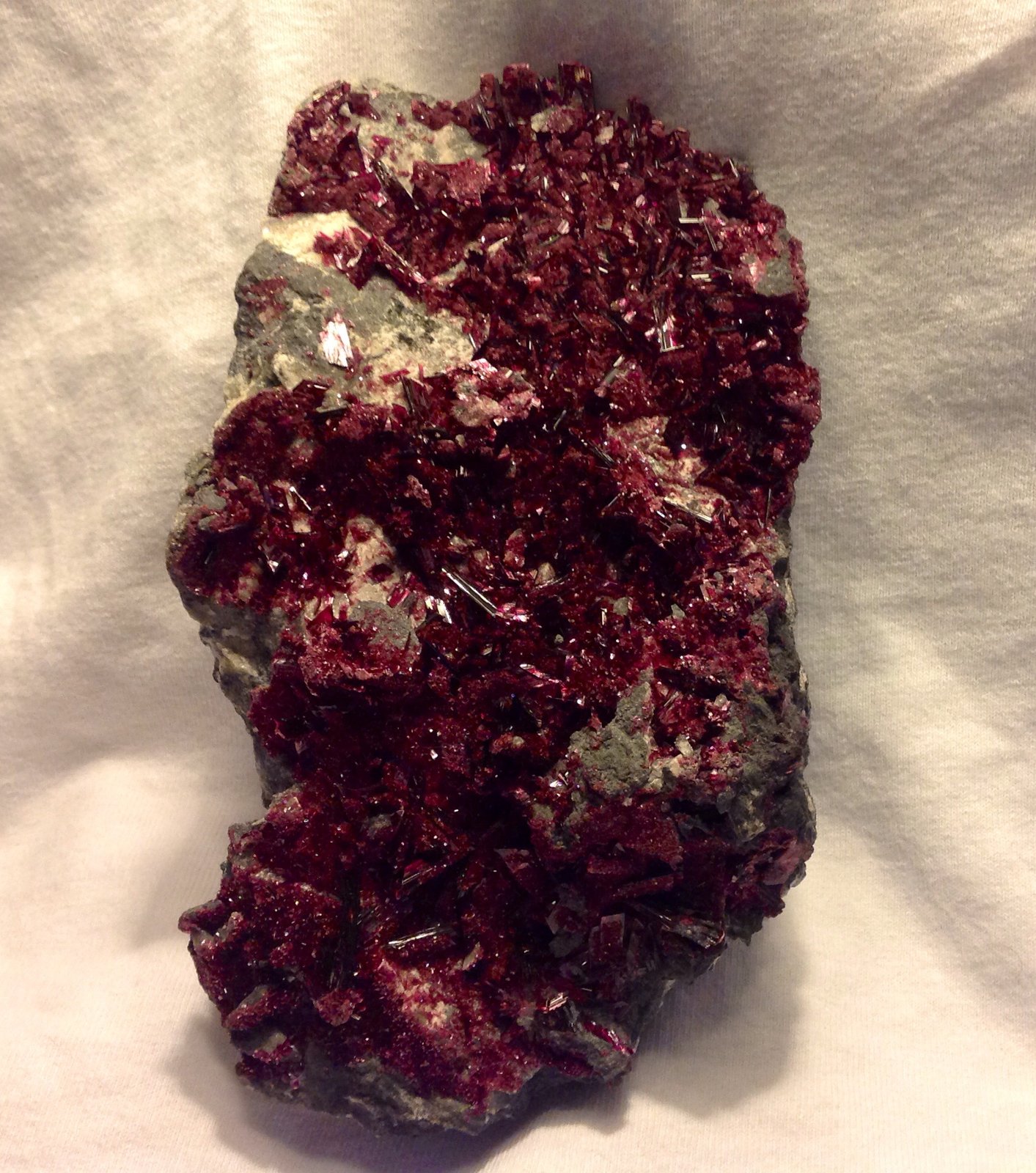 Erythrite
16 x  8.5 cm
(Autor: JC)