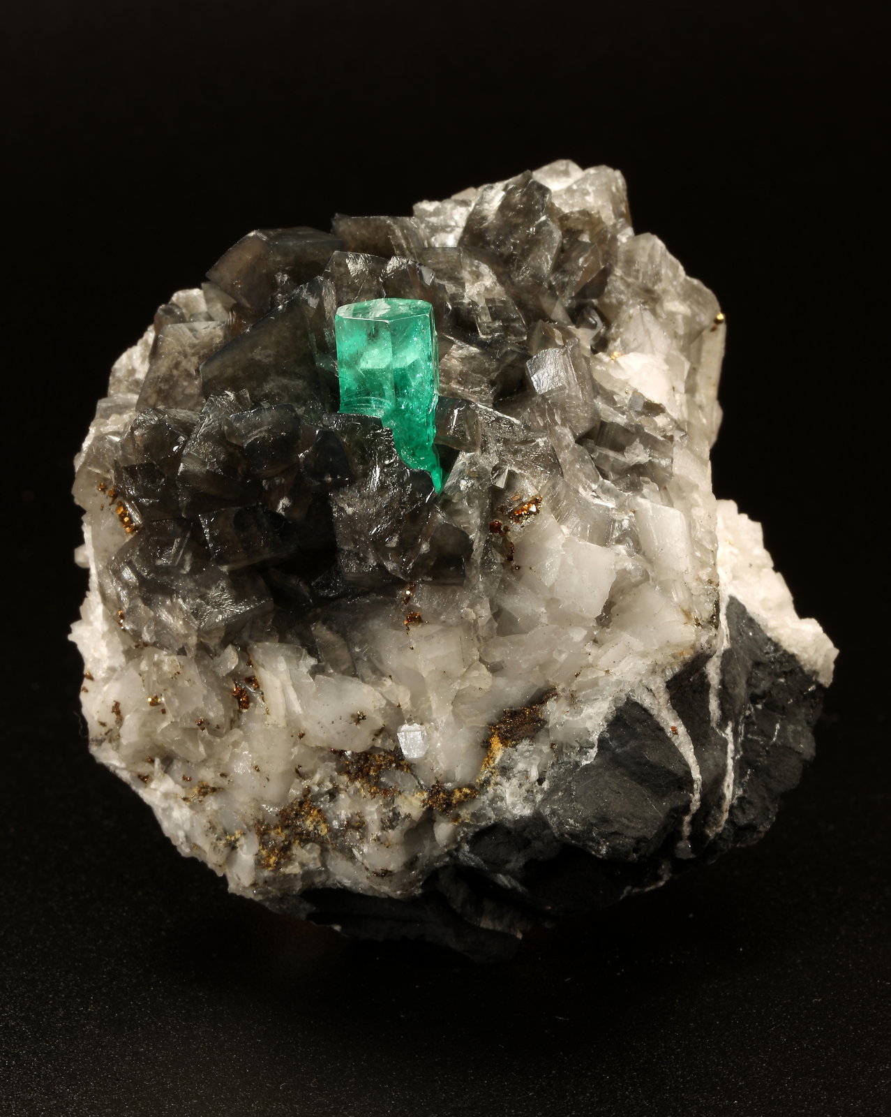 Beryl (variety emerald), Calcite, Pyrite
50x50x45mm, xl=11x7mm
(Autor: Fiebre Verde)