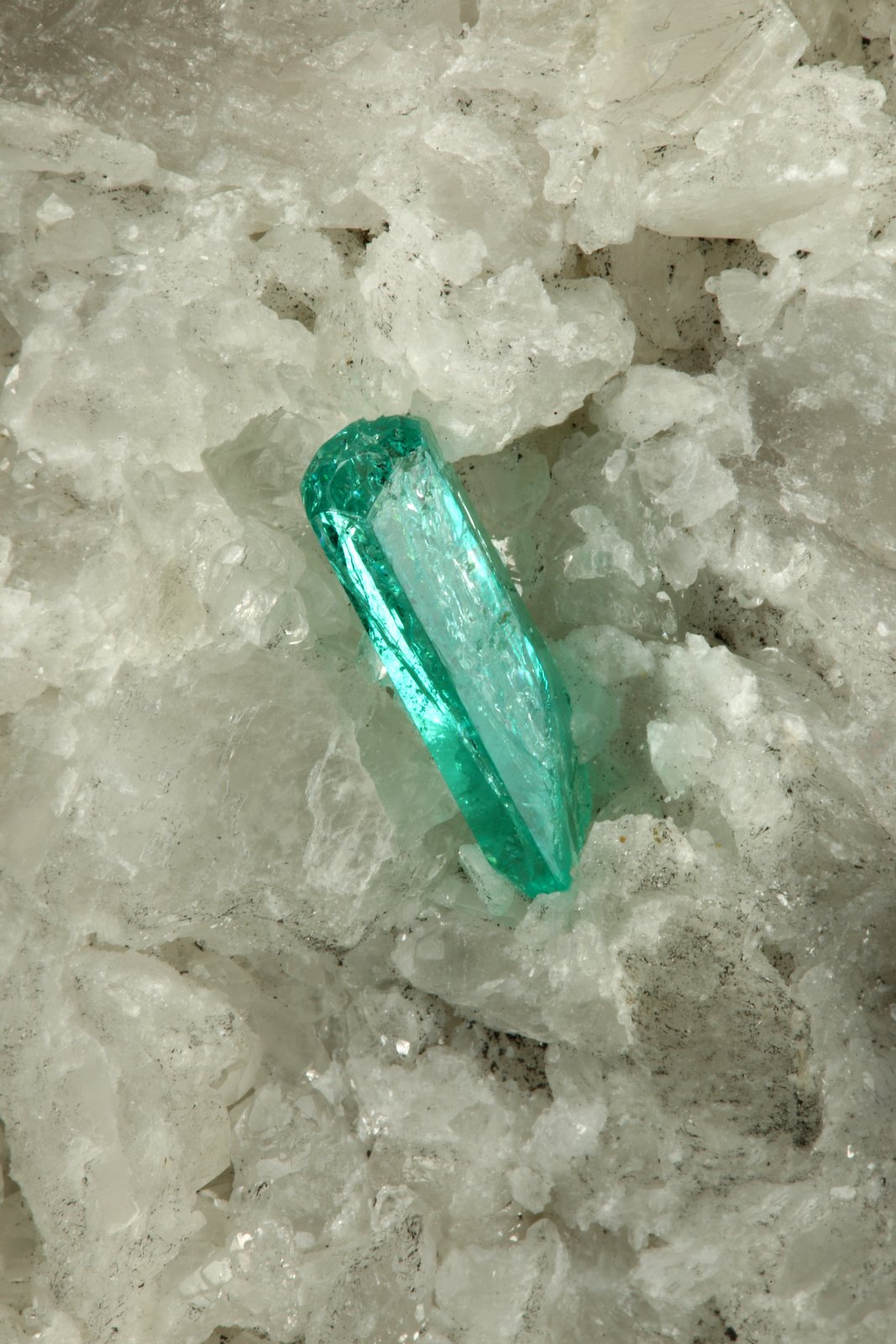 Beryl (variety emerald), Calcite
50x40x95mm, xl=13mm
(Autor: Fiebre Verde)