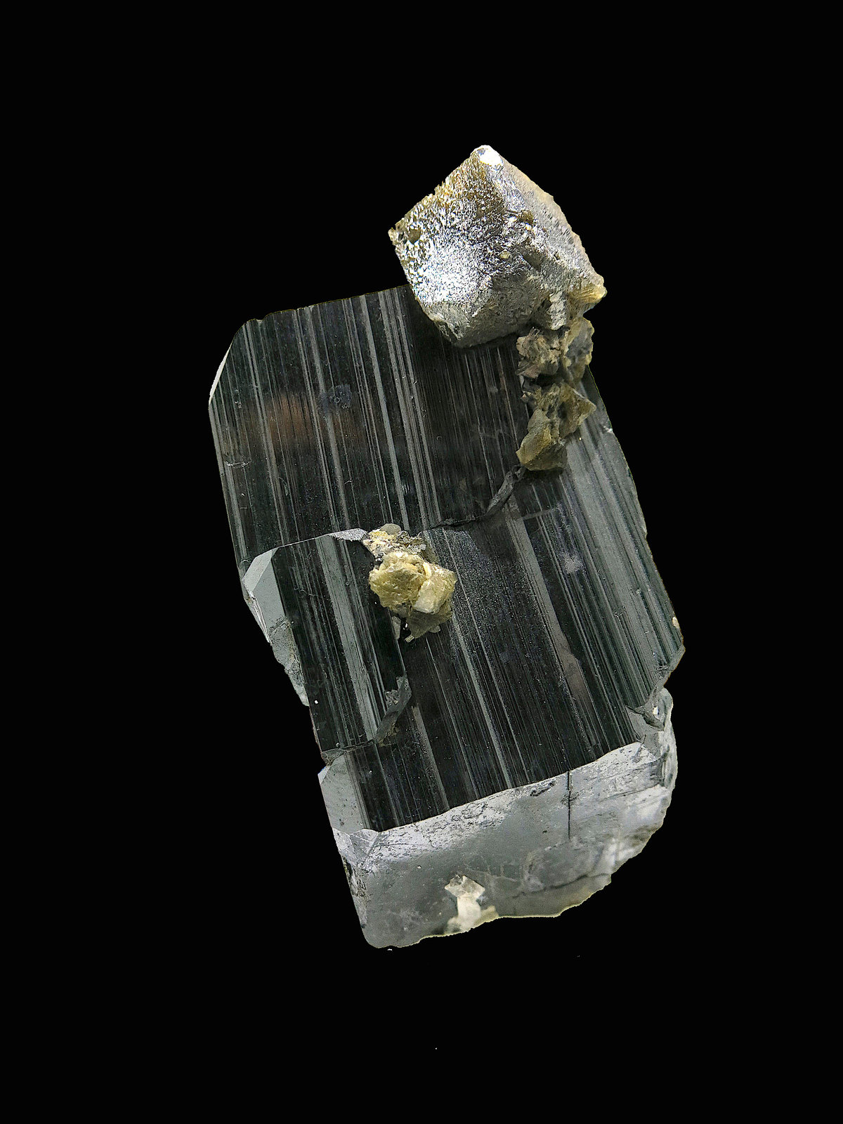 Ferberite (Wolframite Group) and Siderite
7 x 4 cm Ferberite and 1.5 x 1.5 cm Siderite
(Autor: Jean Suffert)