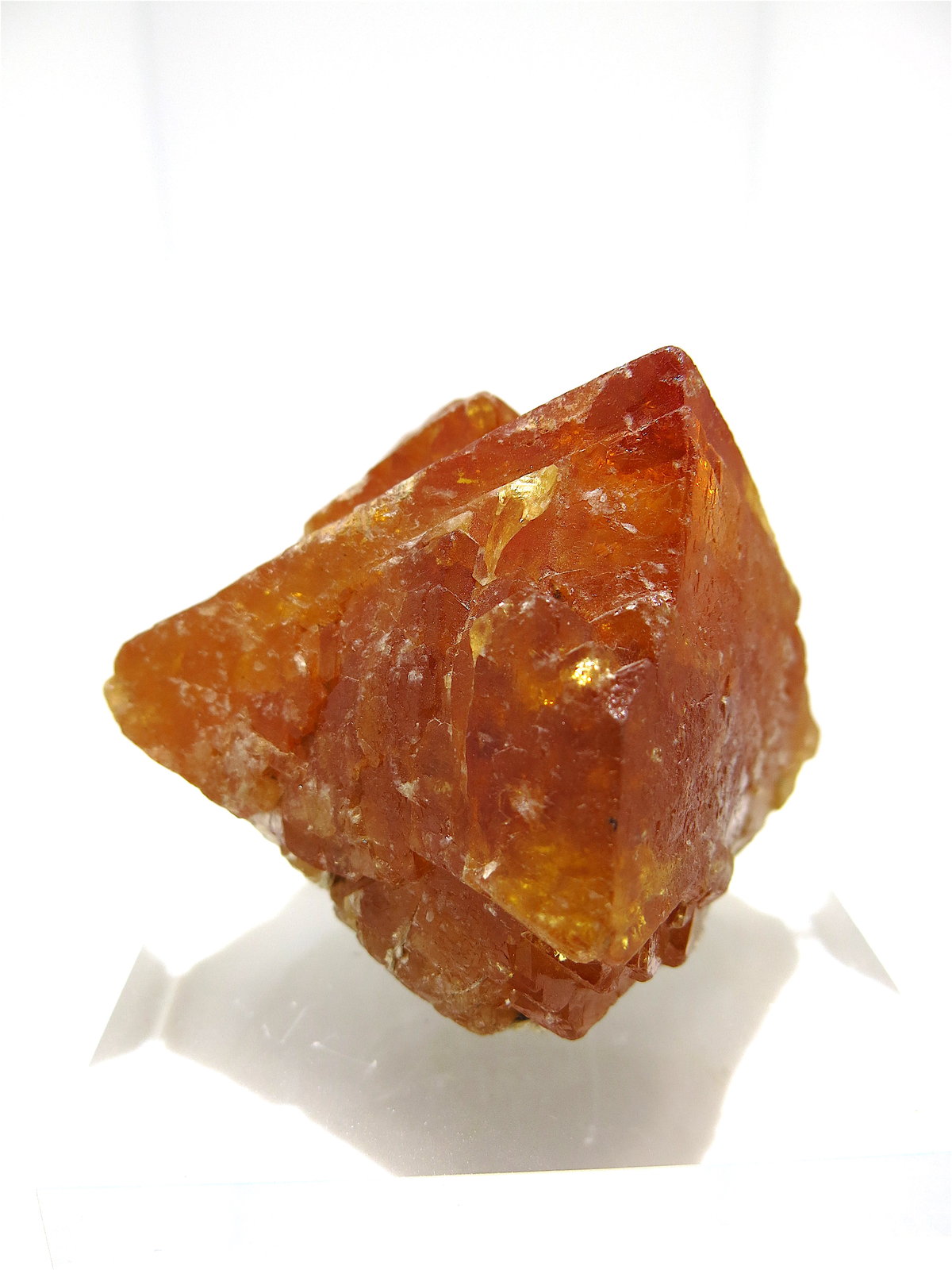 Scheelite
5.5 x 5.5 cm
(Autor: Jean Suffert)