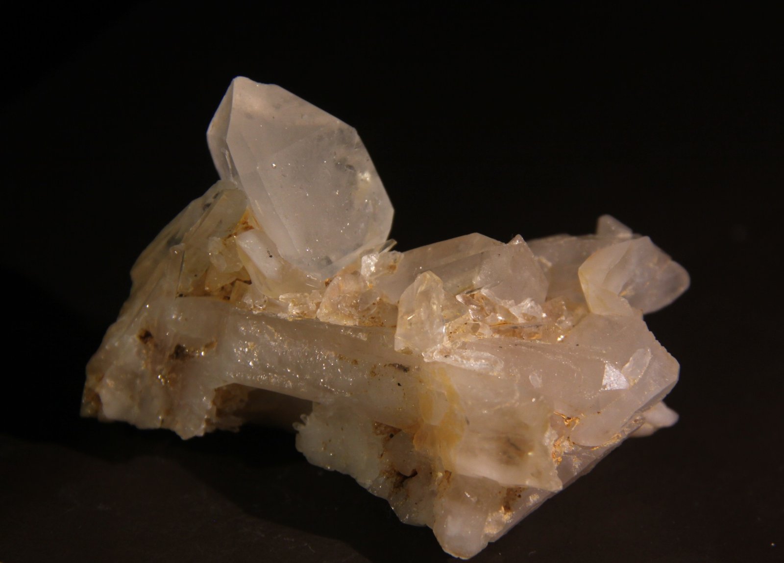 Quartz
75mm x 44mm x 48mm
(Autor: Firmo Espinar)
