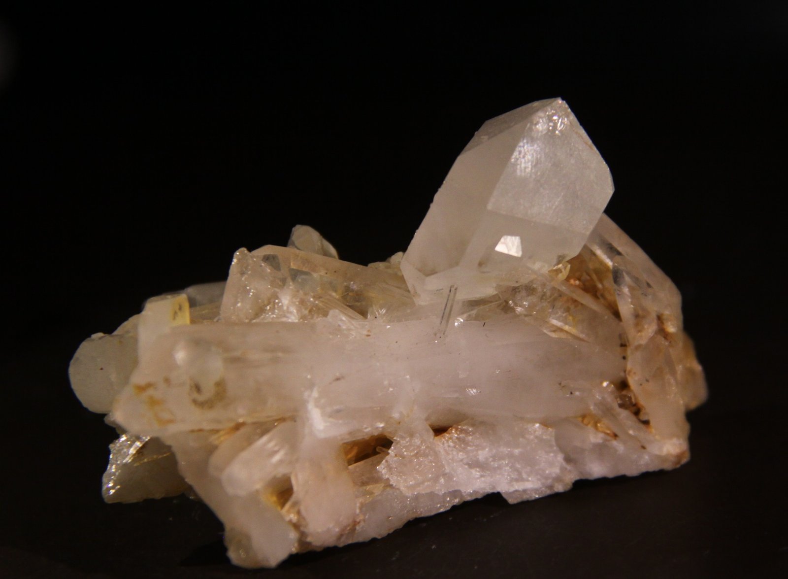 Quartz
75mm x 44mm x 48mm
(Autor: Firmo Espinar)
