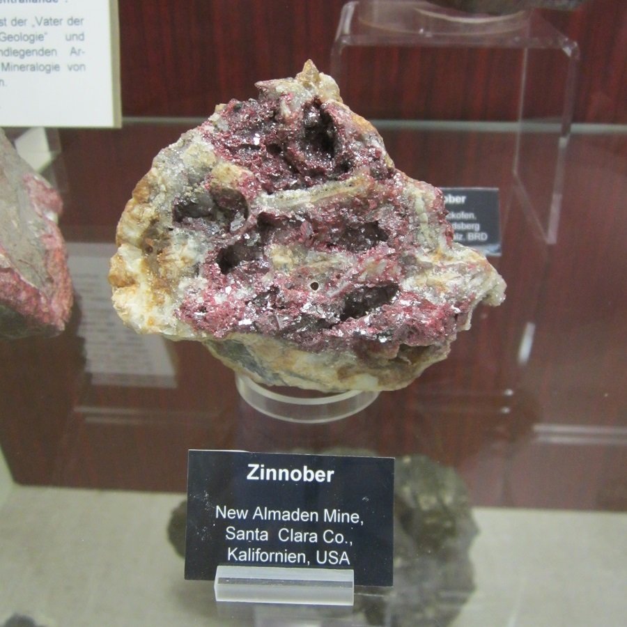 Cinnabar
Specimen size ~ 8 cm
(Autor: Tobi)