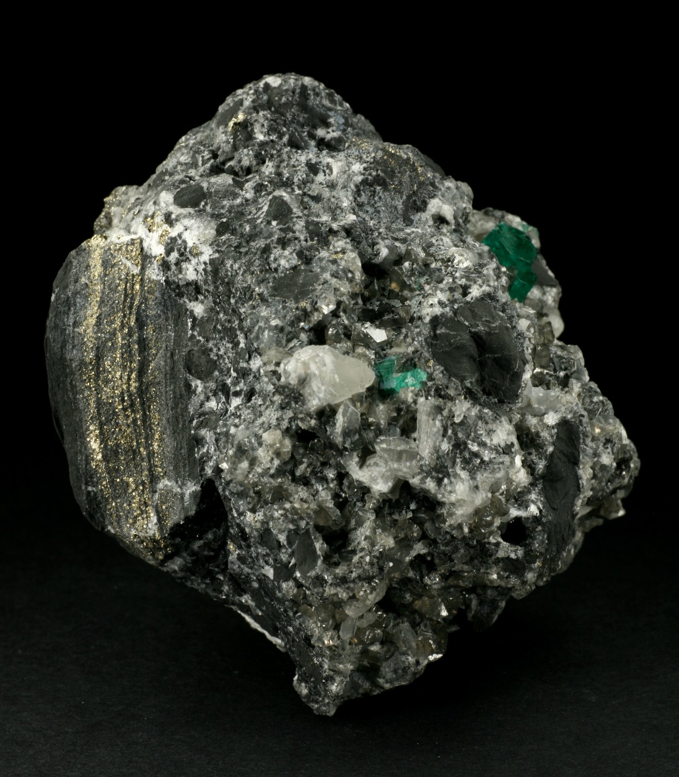 Beryl (variety emerald), Calcite, Pyrite
85x70x60mm
(Autor: Fiebre Verde)