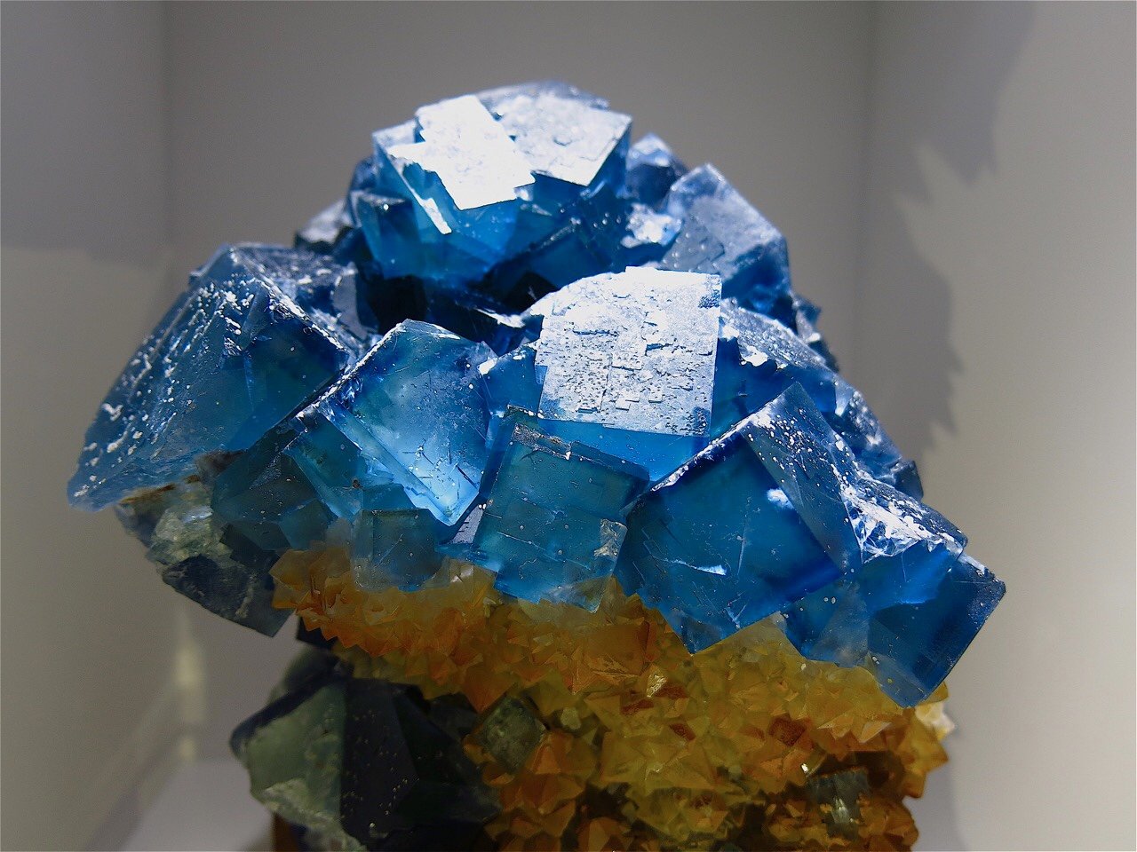 Fluorite, Quartz
26 X 18 X 18 cm
(Autor: Jean Suffert)