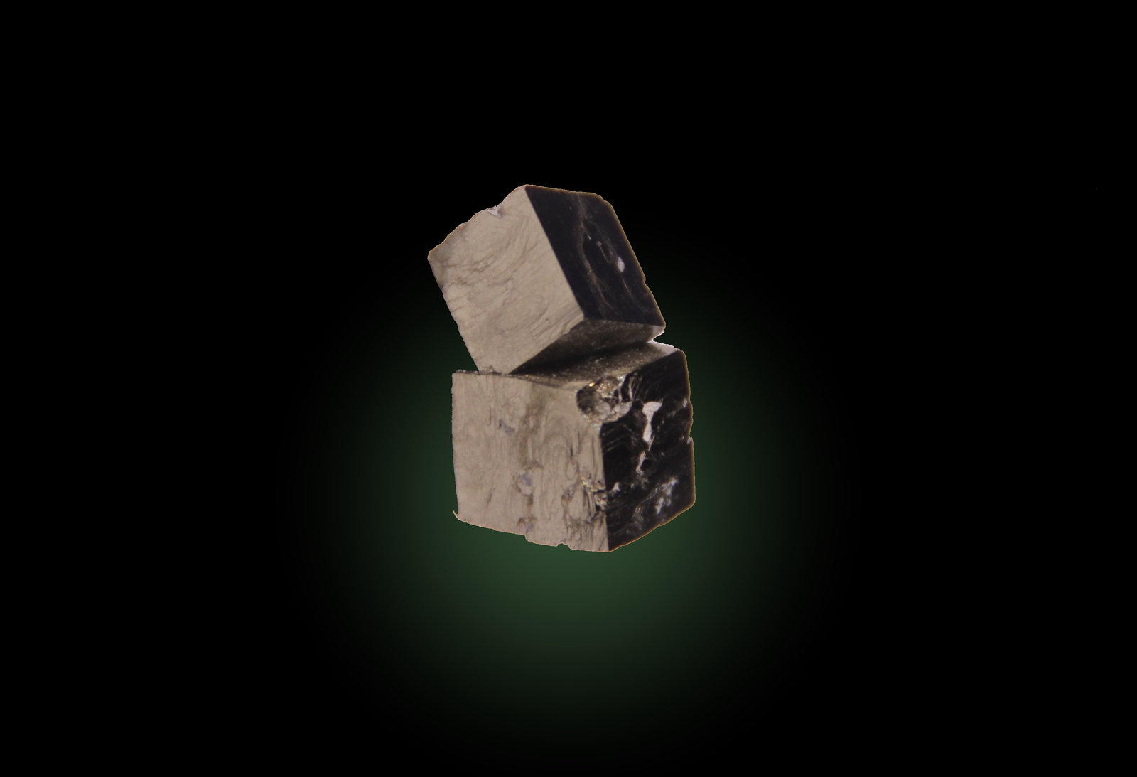 Pyrite
14mm x 26mm x 12mm
(Autor: Firmo Espinar)