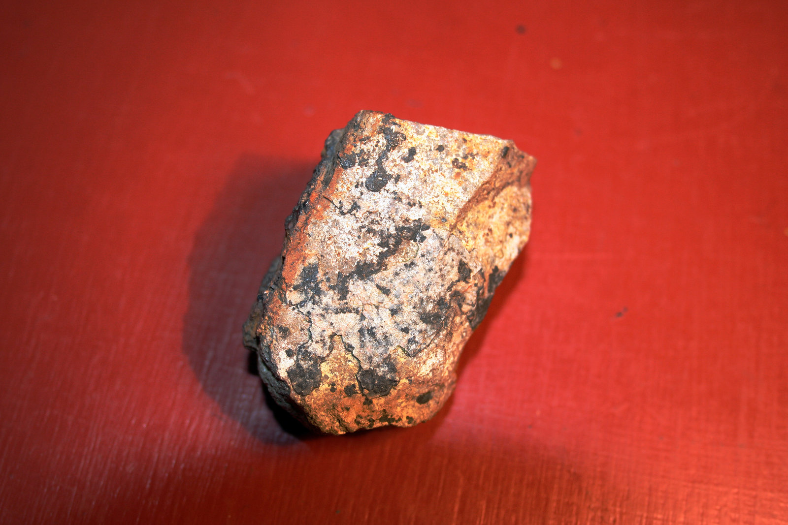 Limonite
5 x 3,5 cm
(Autor: Psax)