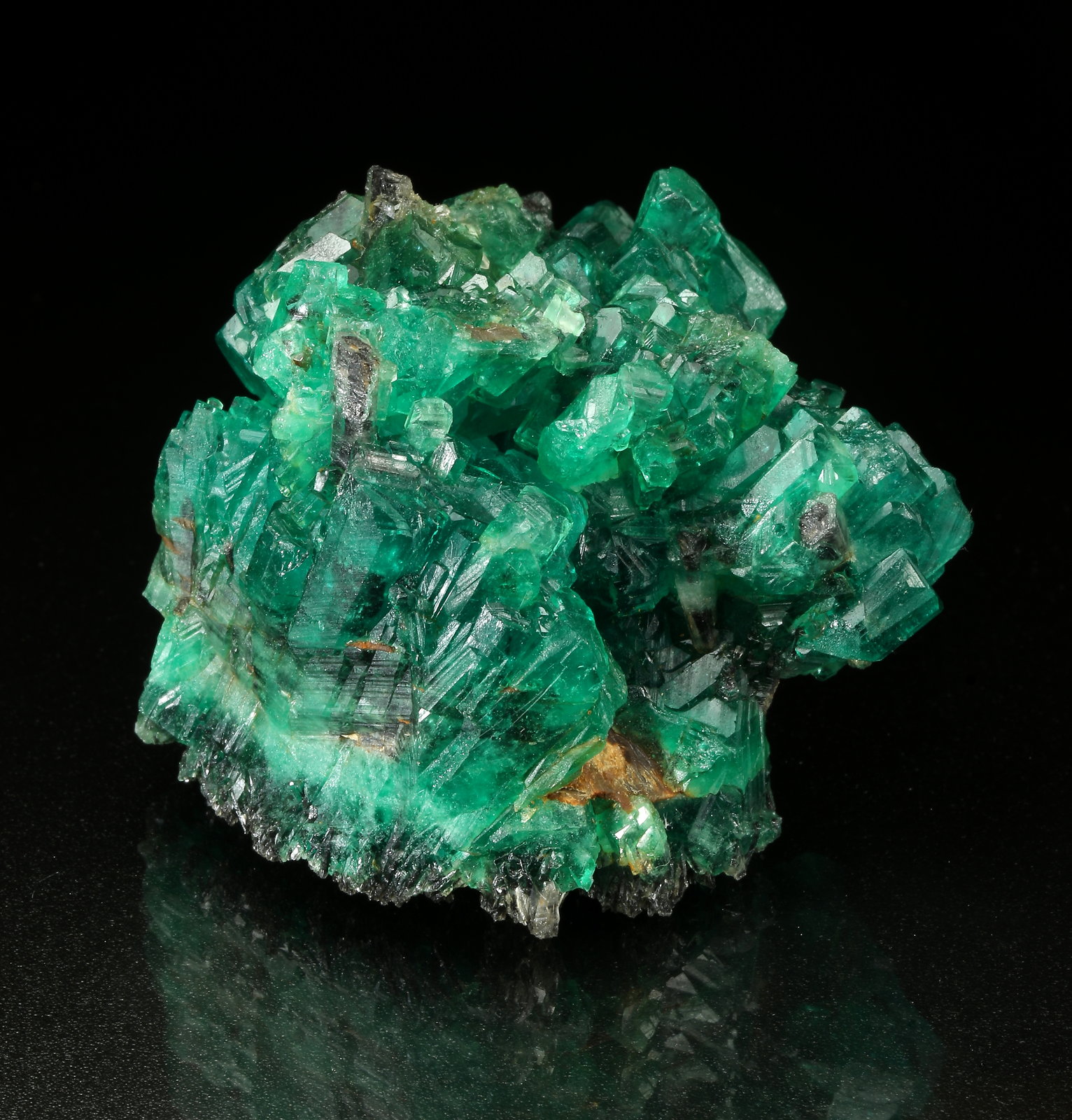 Beryl (variety emerald)
Cluster=43x36x38mm
(Autor: Fiebre Verde)