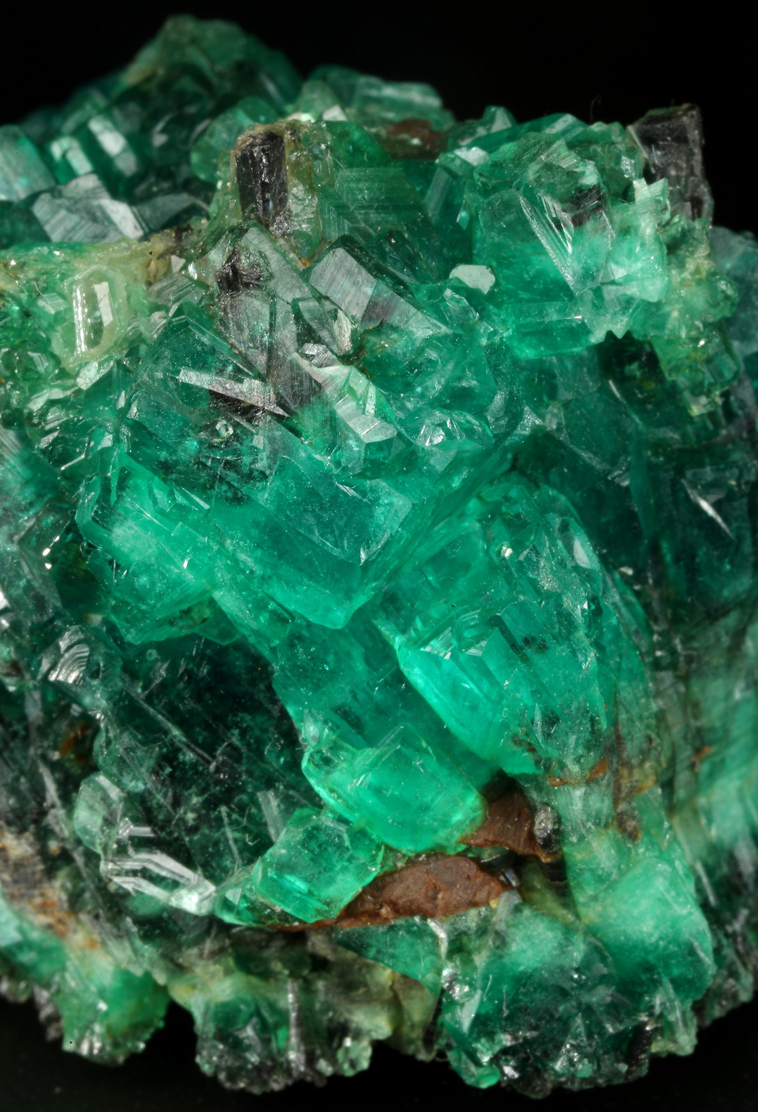 Beryl (variety emerald)
Cluster=43x36x38mm
(Autor: Fiebre Verde)