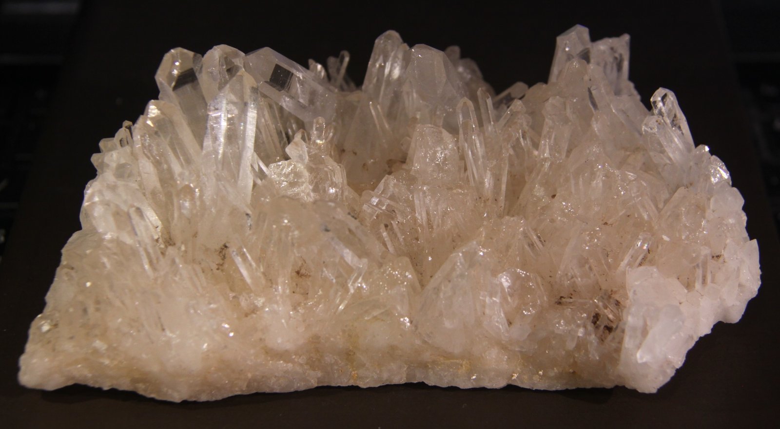 Quartz
137mm x 50mm x 84mm
(Autor: Firmo Espinar)