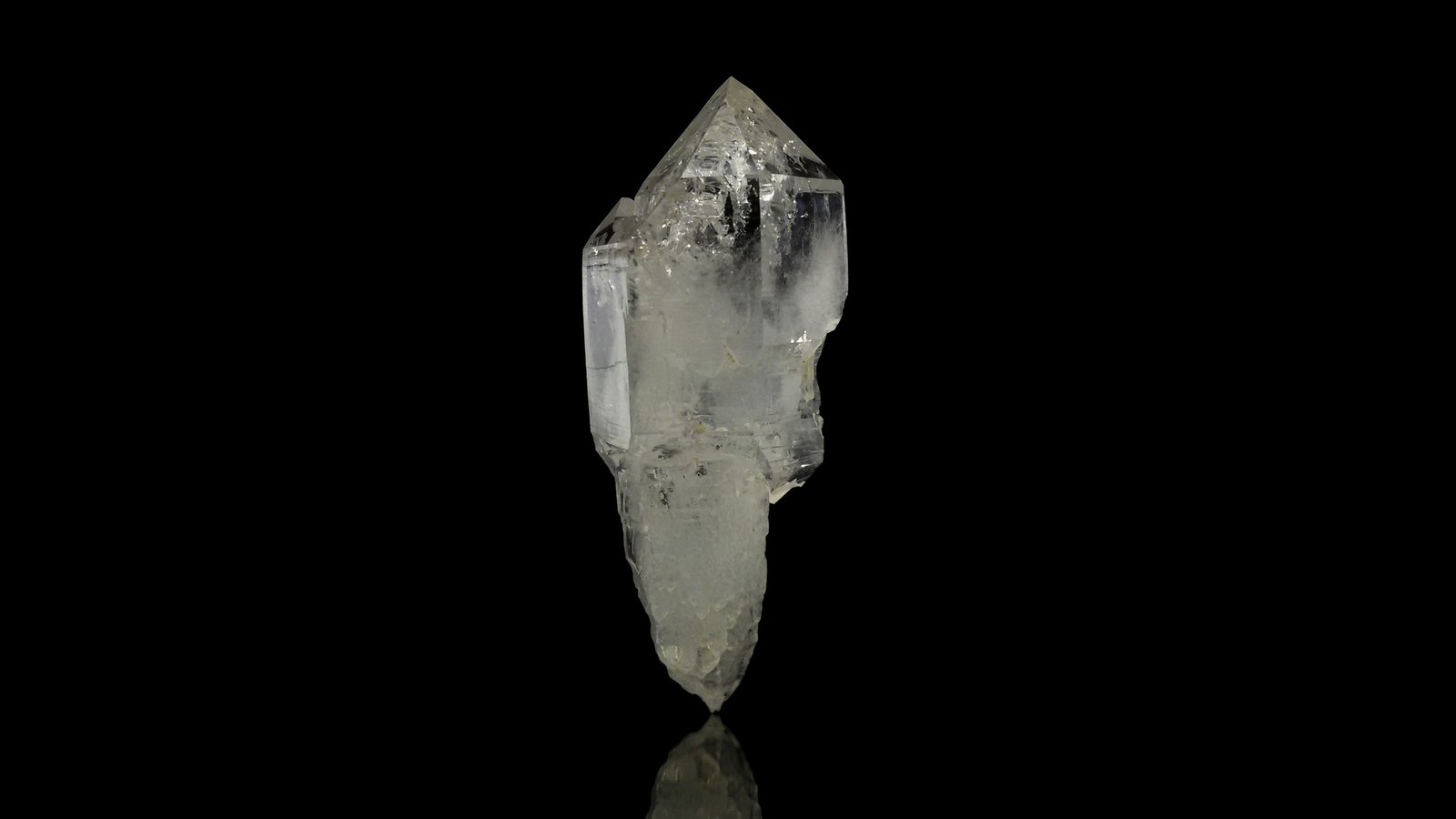 Quartz (variety scepter)
mm.35x15x12
(Autor: Diego Pucci)