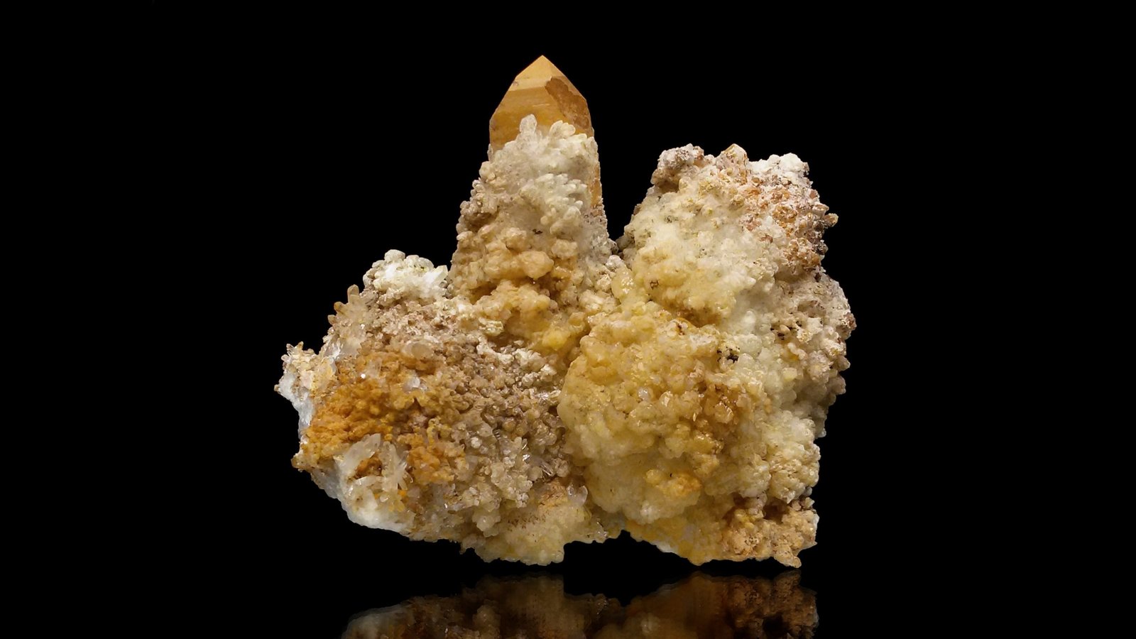 Calcite on quartz
mm.80x65x50
(Autor: Diego Pucci)