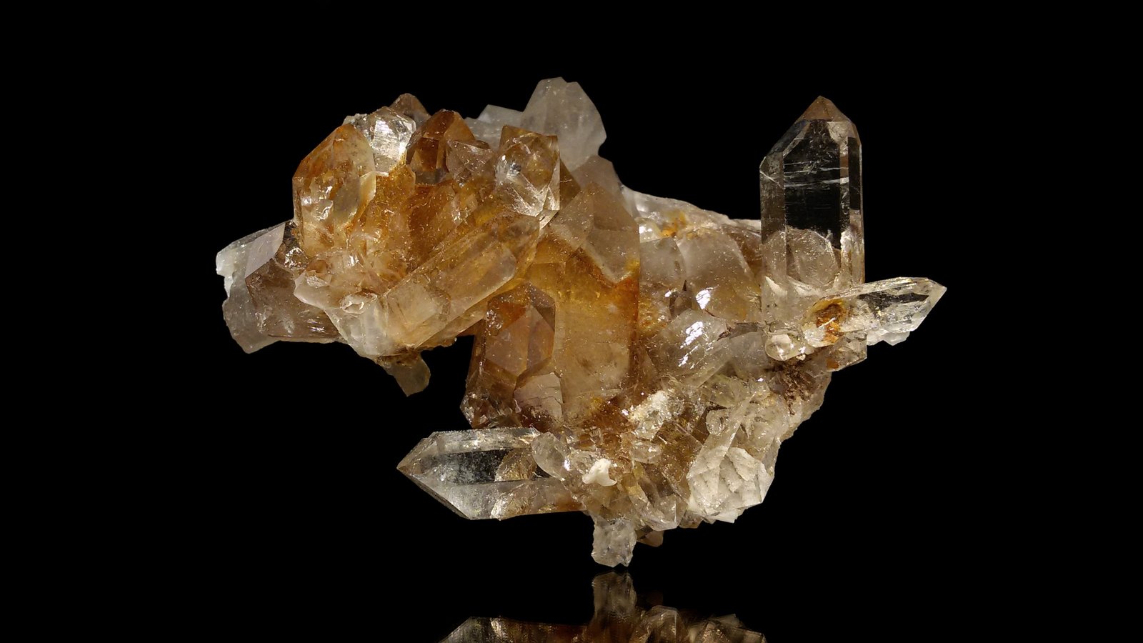 Quartz (variety smoky)
mm.70x50x35
(Autor: Diego Pucci)