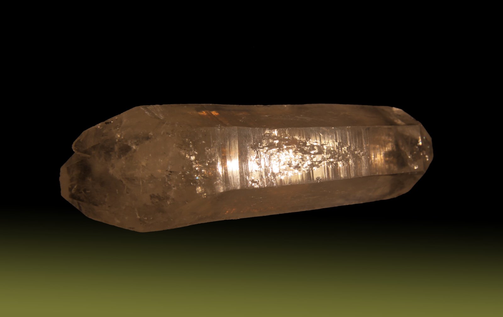 Quartz
133mm x 42mm x 33mm
(Autor: Firmo Espinar)