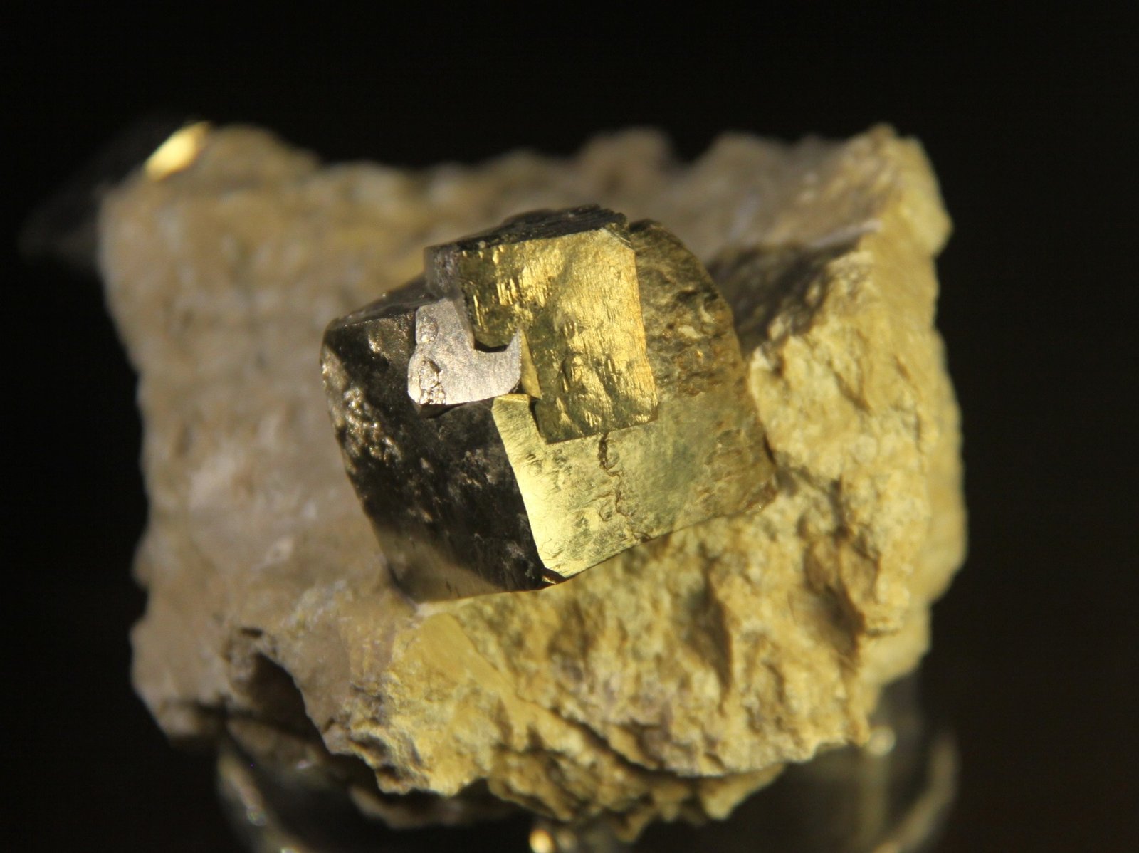 Pyrite
Largest crystal size: 23mm.
(Autor: Firmo Espinar)