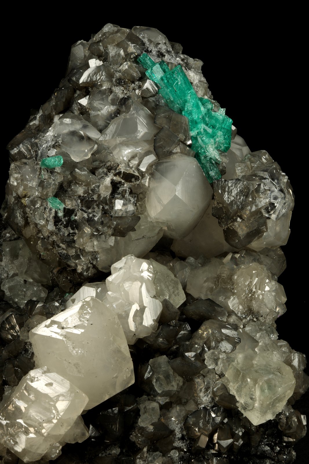Beryl (variety emerald), Calcite, Fluorite
170x120x95mm, aggregate=50x22mm
(Autor: Fiebre Verde)