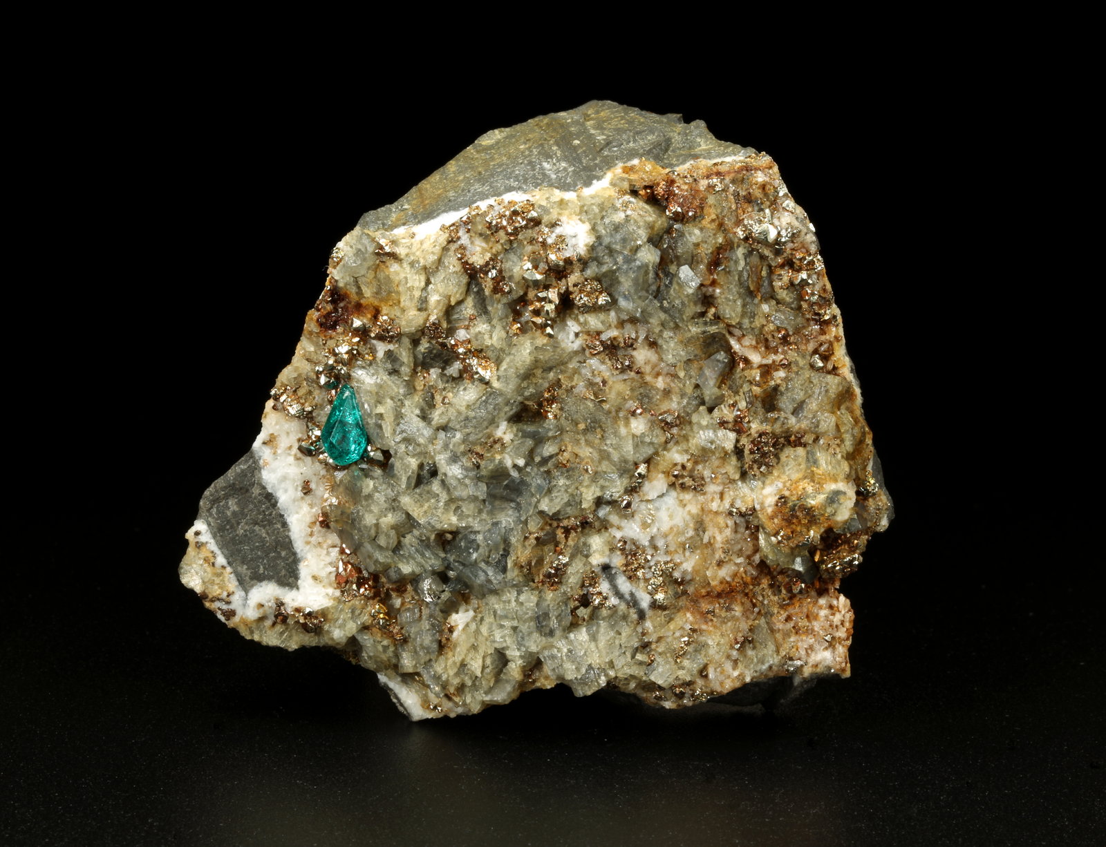 Beryl (variety emerald), Albite (variety cleavelandite), Dolomite, Pyrite
50x56x36mm, xl=5mm
(Autor: Fiebre Verde)
