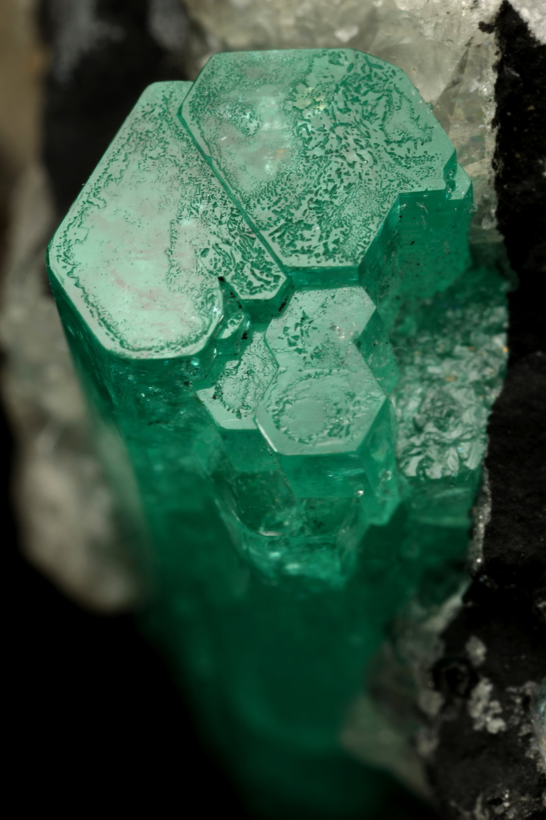 Beryl (variety emerald), Calcite
58x31x34mm, xl aggregate=25x8mm
(Autor: Fiebre Verde)