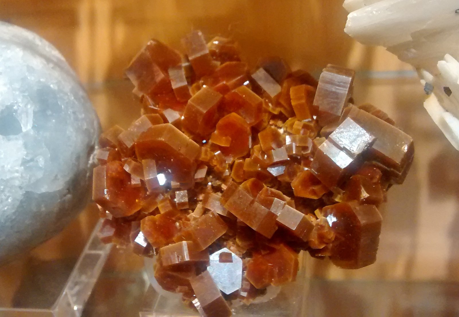 Vanadinite
7 cm x 7 cm x 6 cm
(Autor: Firmo Espinar)