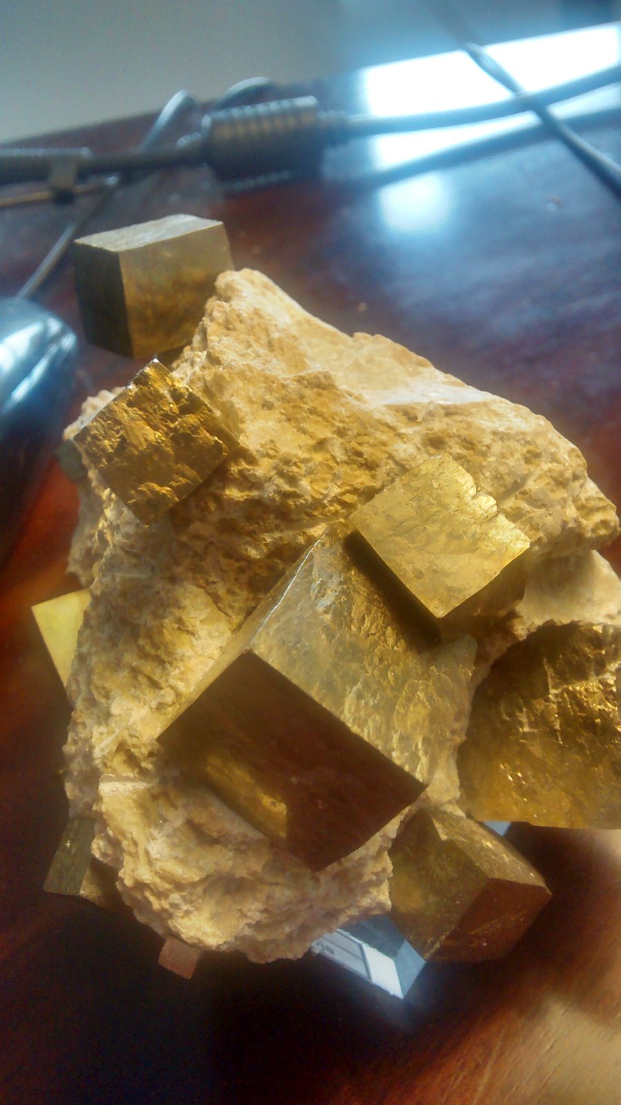 Pyrite
13 cm x 12 cm x 11 cm
(Autor: Firmo Espinar)