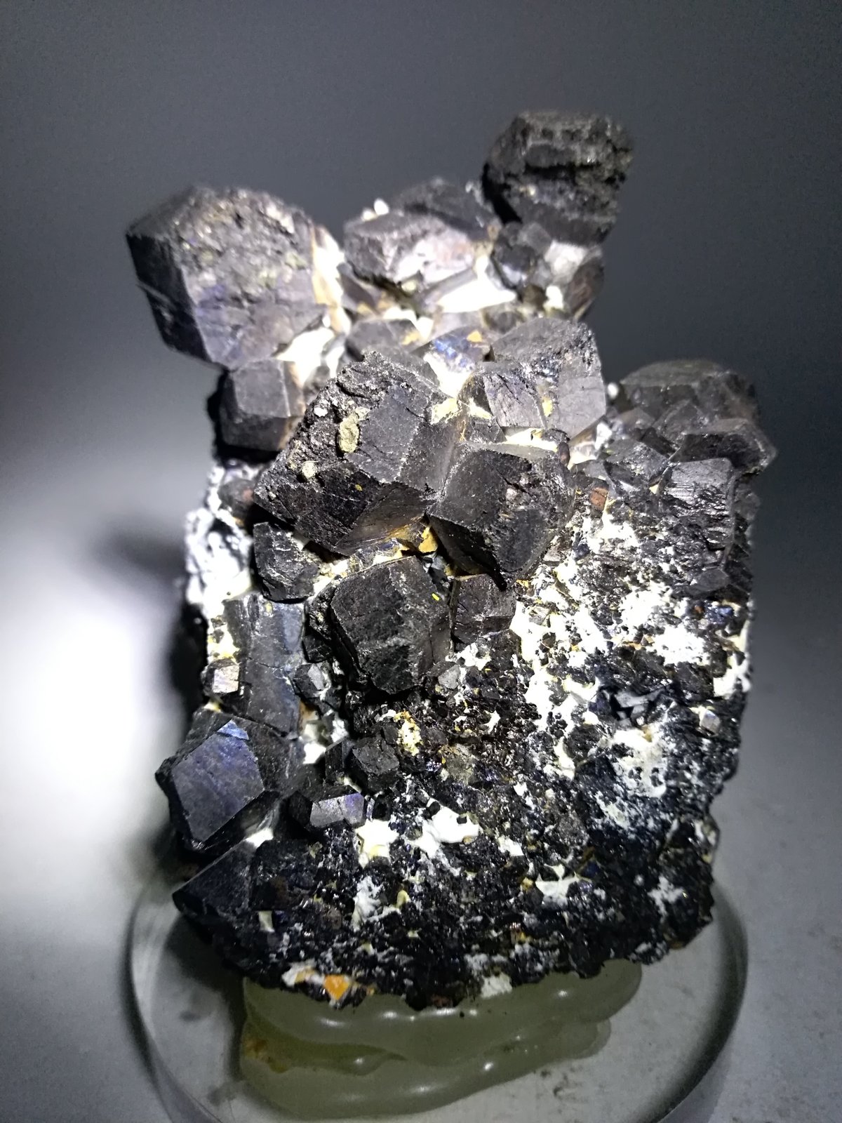 Magnetite
75 x 61 mm
(Autor: Sante Celiberti)