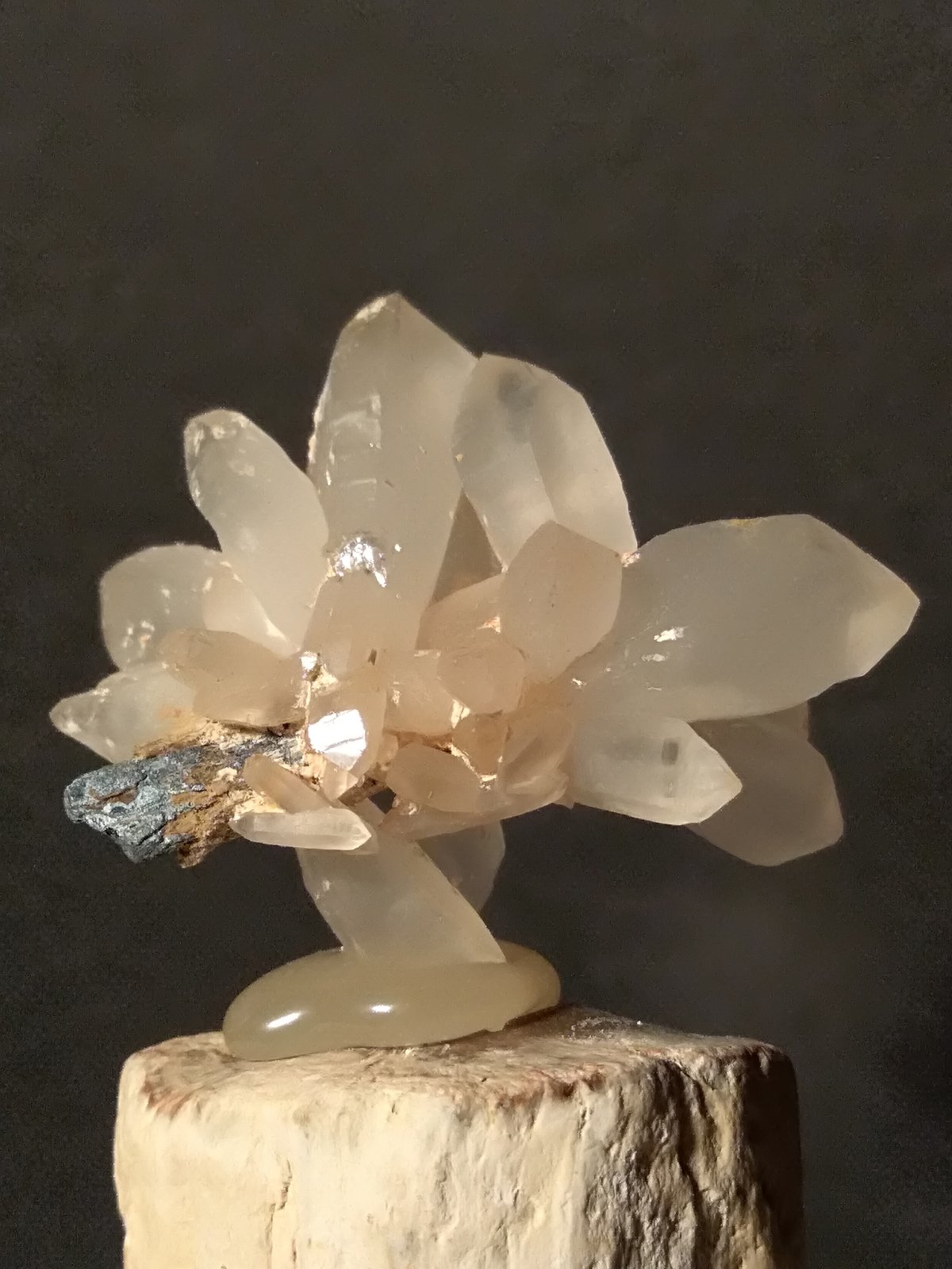 Stibnite, Quartz
32,6 x 25,2 mm
(Autor: Sante Celiberti)
