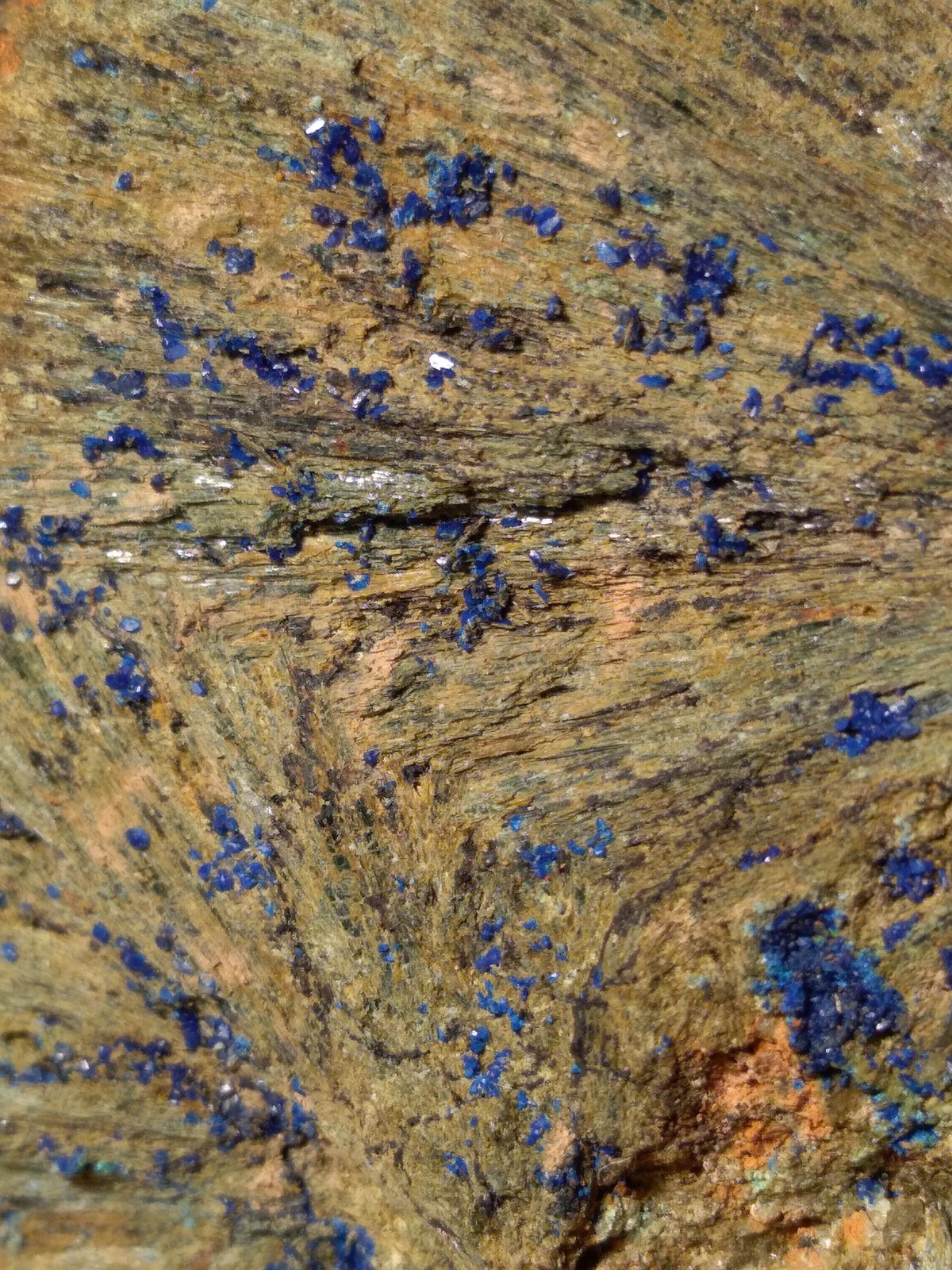 Azurite, Hedenbergite
95 x 75 mm
(Autor: Sante Celiberti)