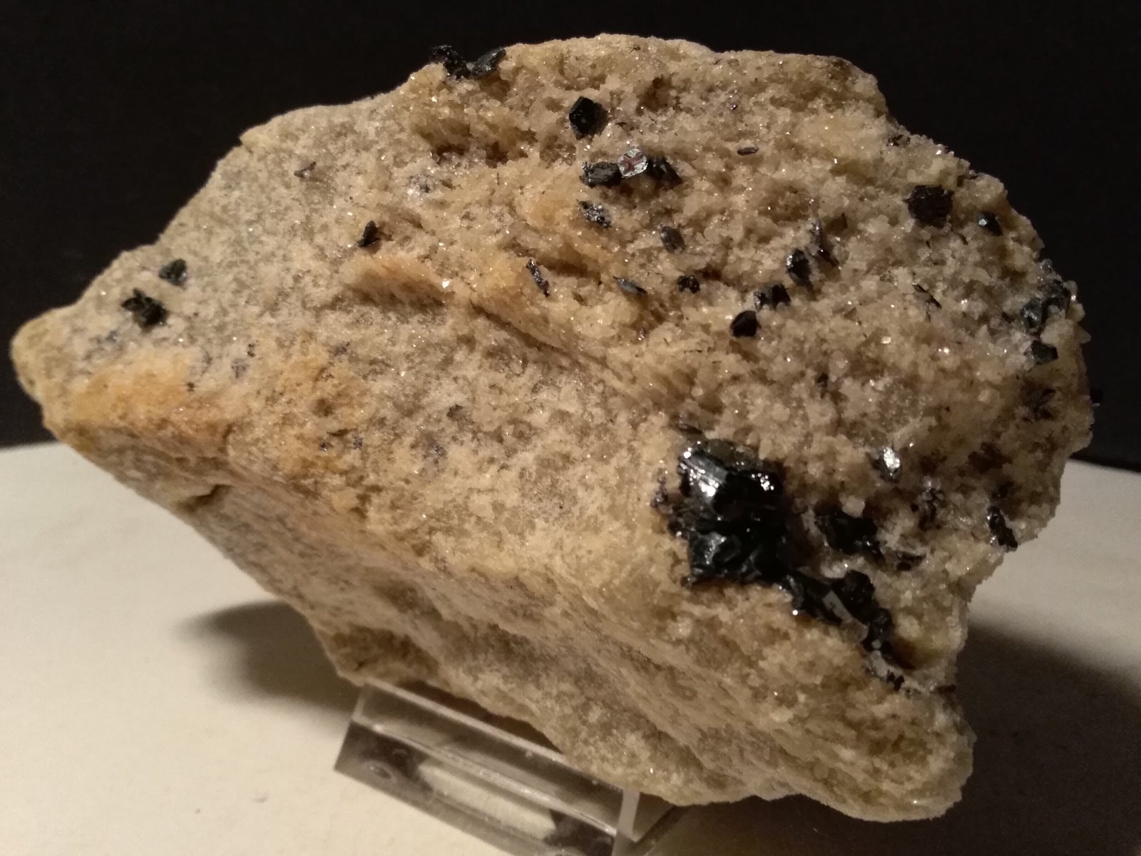 Hematite, Rutile
131 x 83 mm
(Autor: Sante Celiberti)