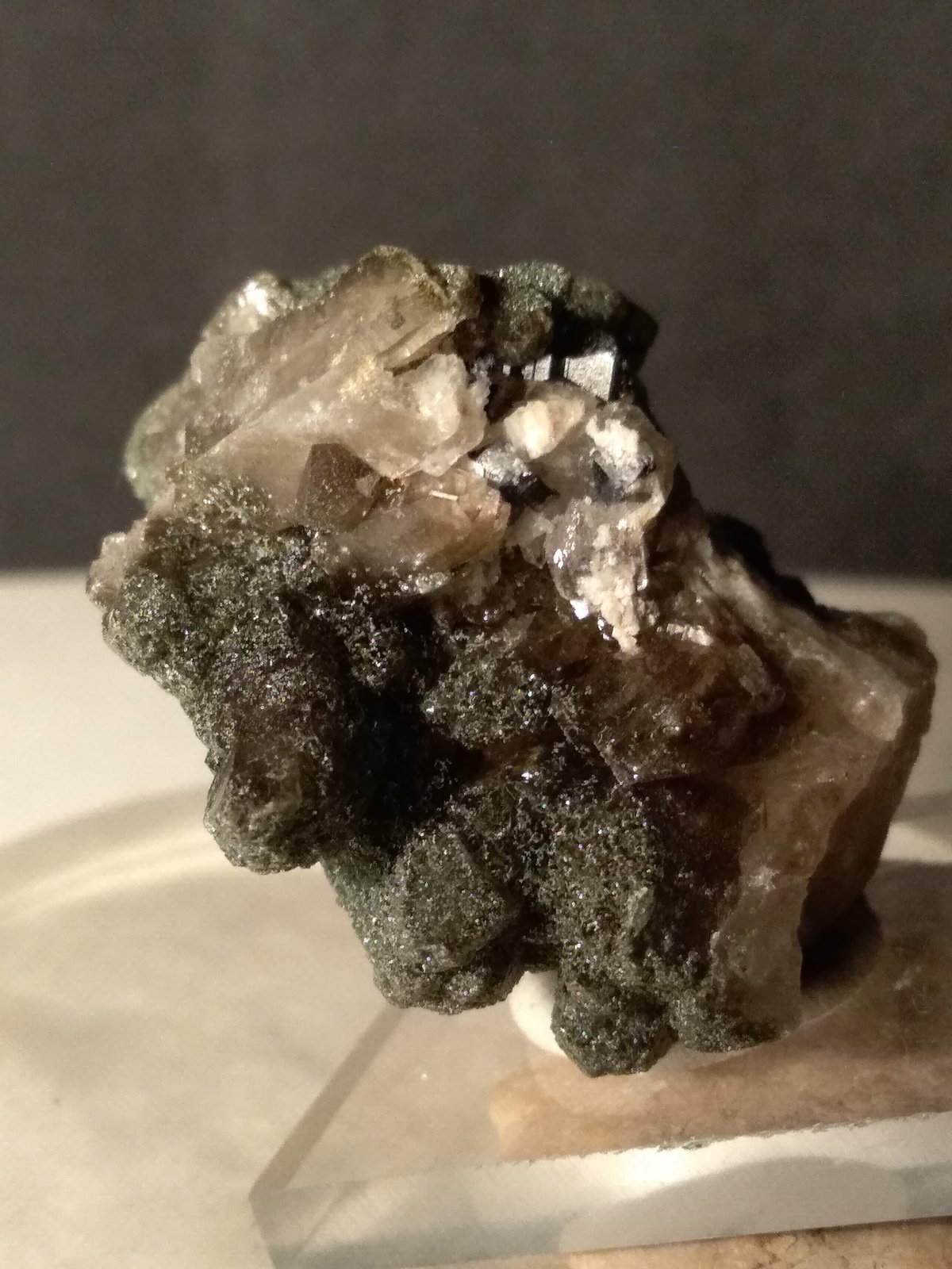 Anatase, Quartz, Chlorite
32 x 32 mm
(Autor: Sante Celiberti)