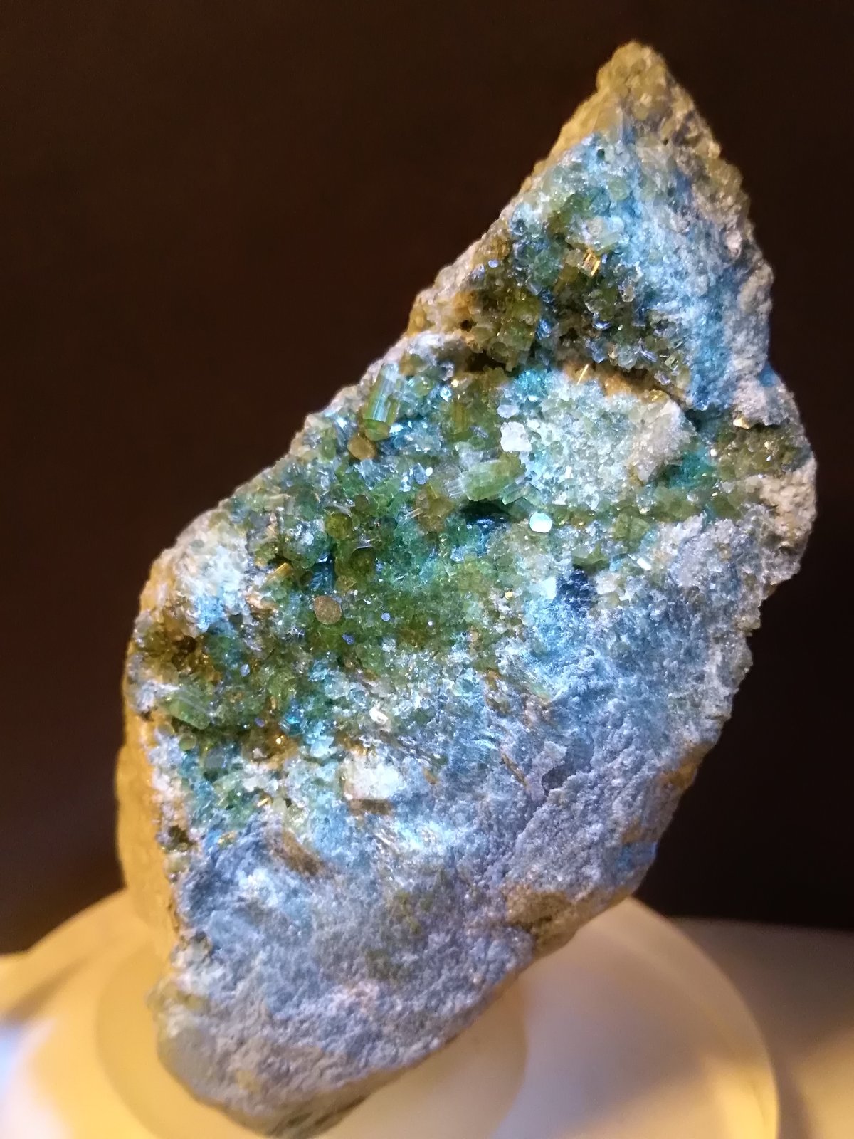 Vesuvianite (variety chromium-rich)
75 x 40 mm
(Autor: Sante Celiberti)
