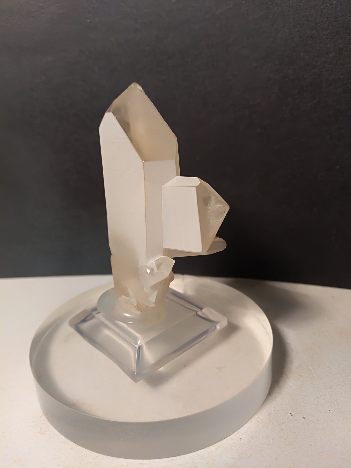 Quartz (variety japan law twin)
52 x 33 mm
(Autor: Sante Celiberti)