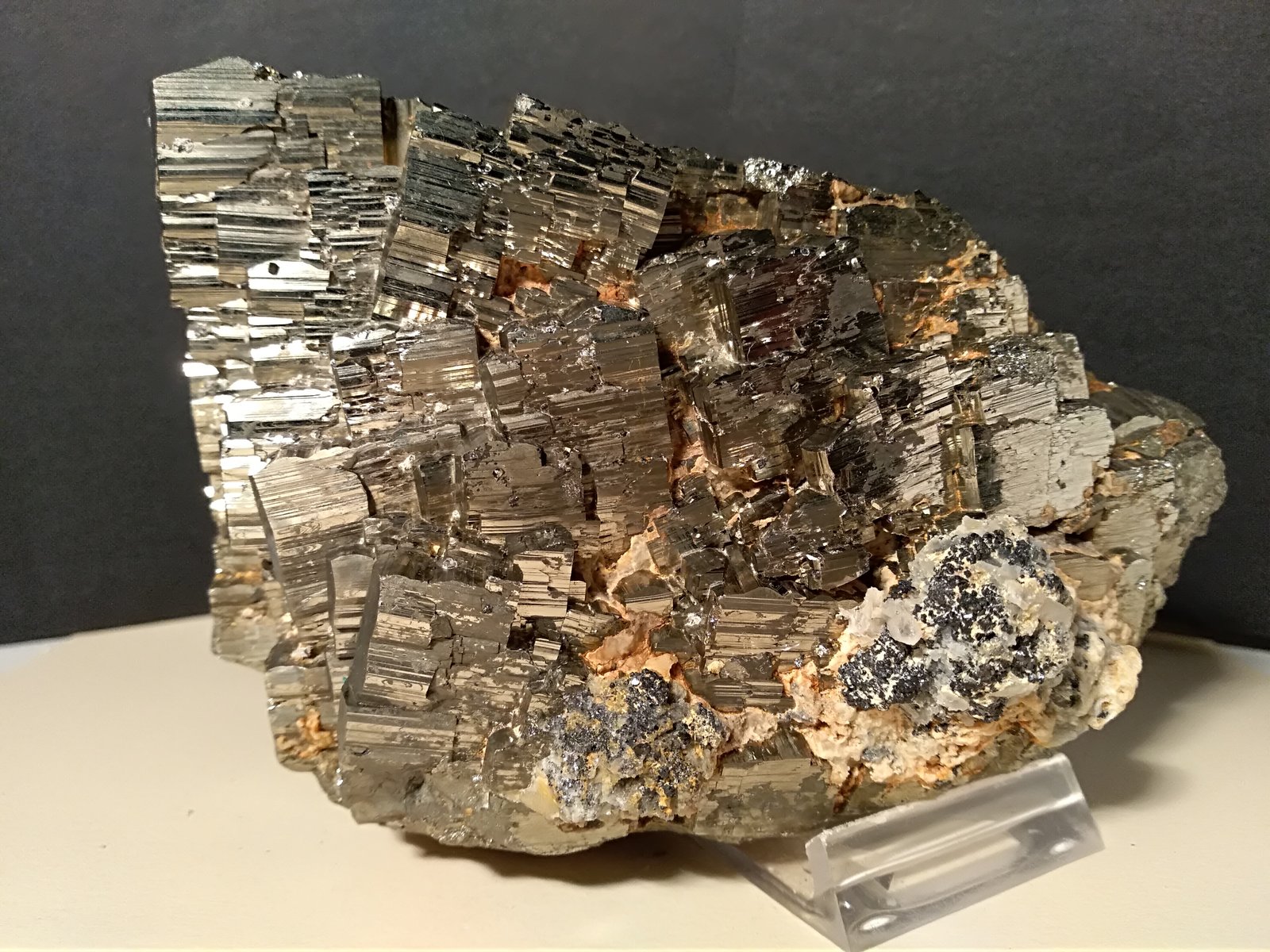 Pyrite, Dolomite, Sphalerite
133 x 98 mm
(Autor: Sante Celiberti)