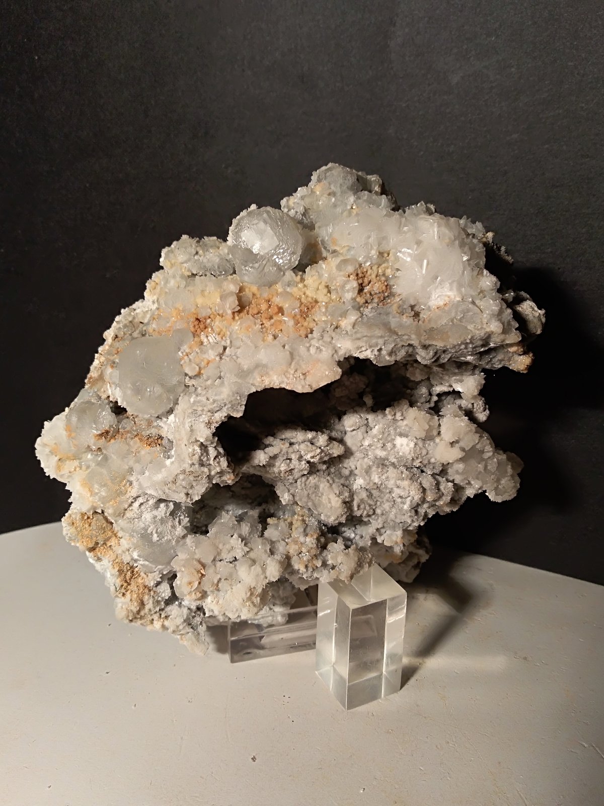 Fluorite, Anhydrite, Ankerite
13,5 x 13,5 cm
(Autor: Sante Celiberti)