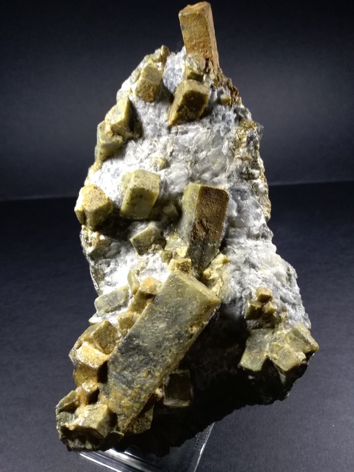 Andalusite
16 x 9,5 cm
(Autor: Sante Celiberti)