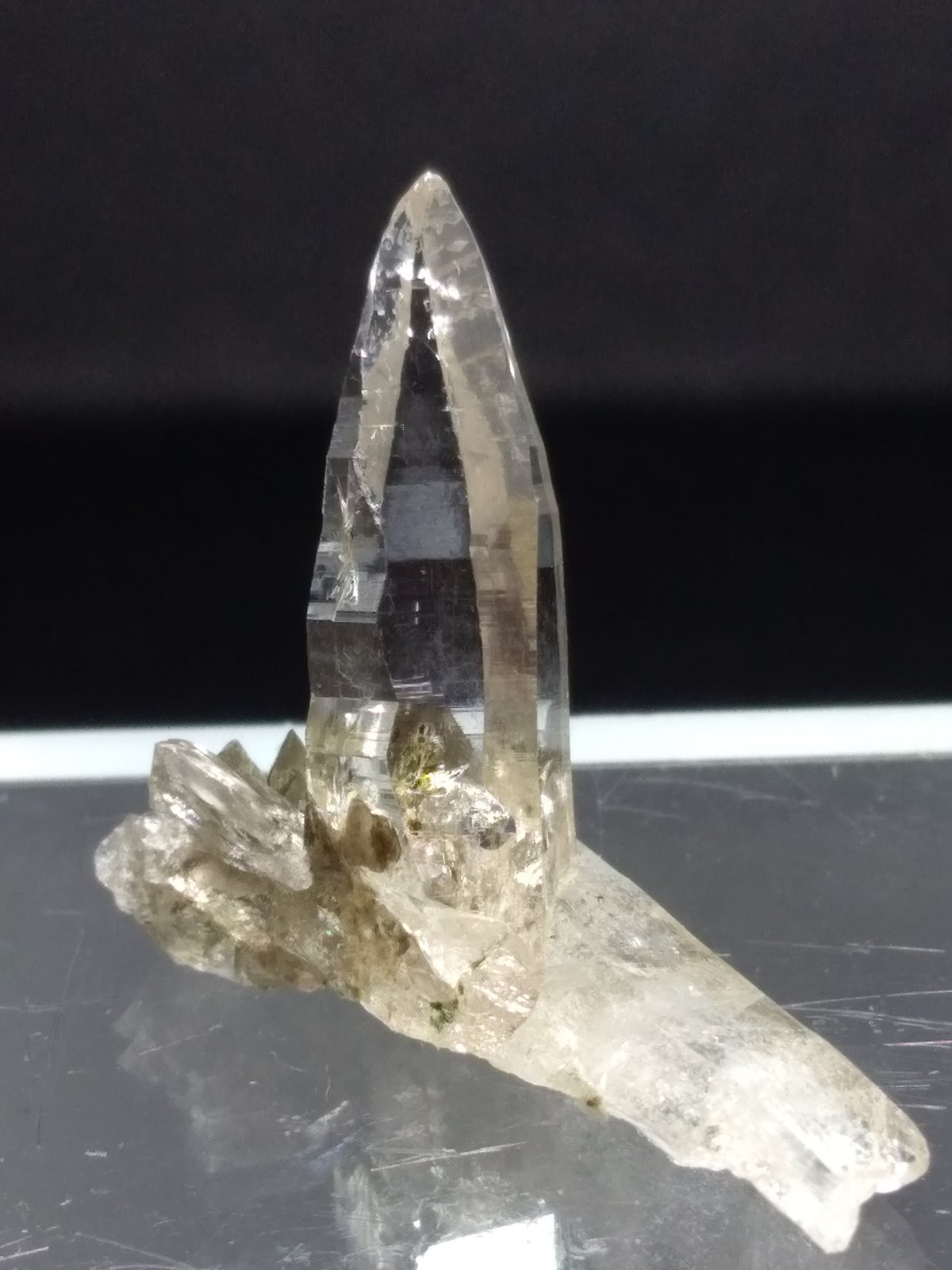 Quartz
23 x 22 mm
(Autor: Sante Celiberti)
