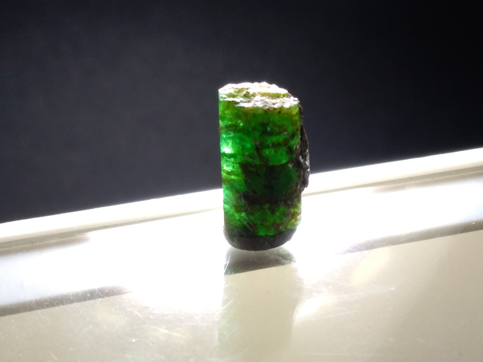 Beryl (variety emerald)
12 x 7 mm
(Autor: Sante Celiberti)