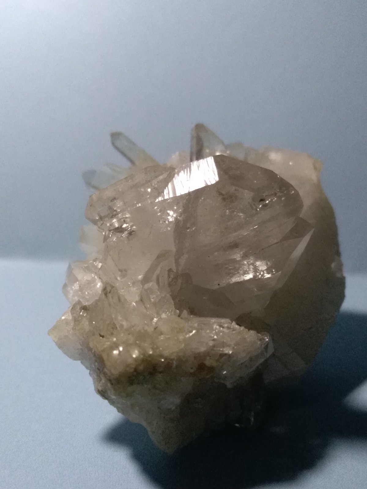 Quartz (variety gwindel)
48 x 44 mm
(Autor: Sante Celiberti)