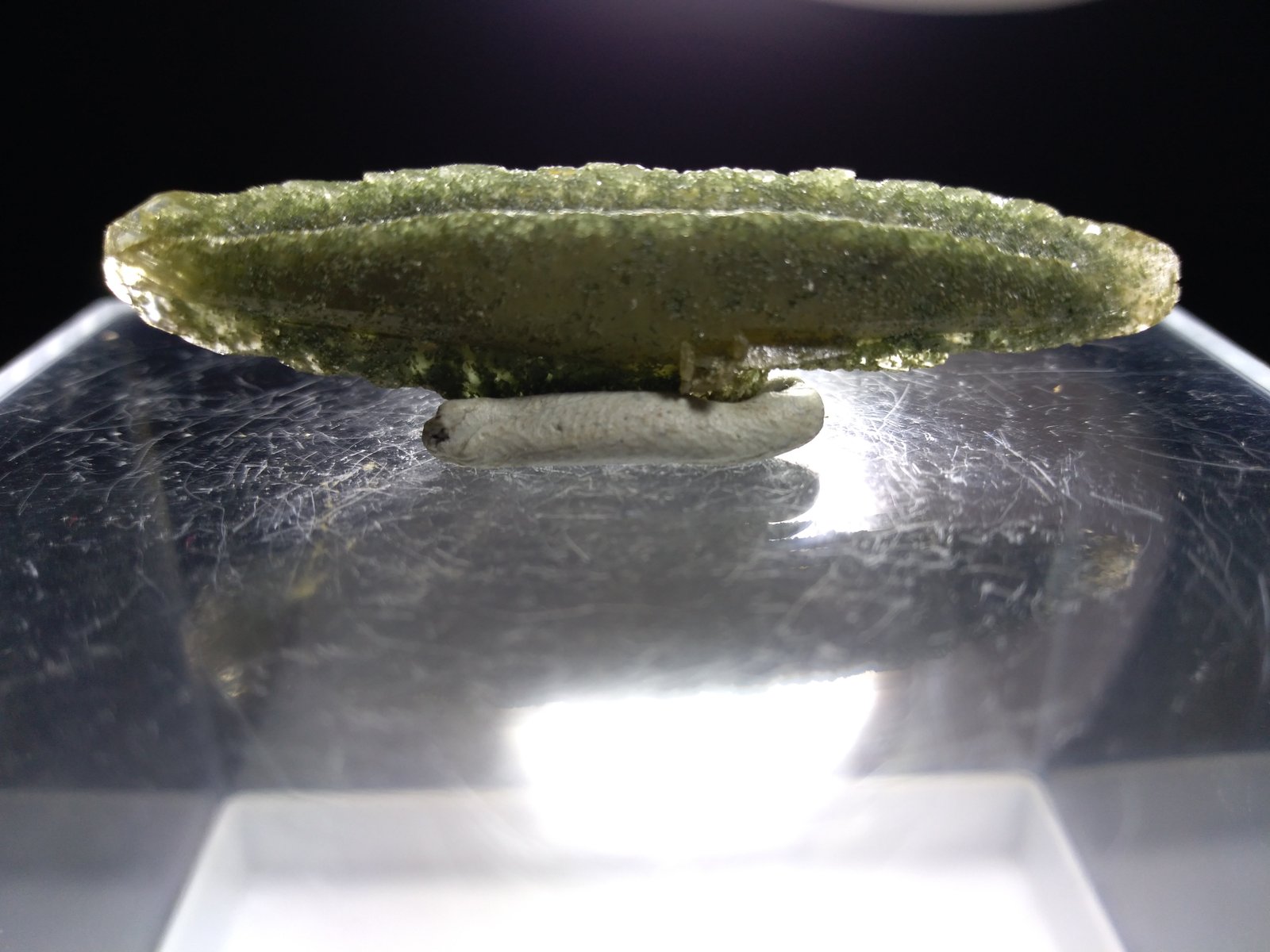 Titanite
48.7 x 11.6 mm
(Autor: Sante Celiberti)